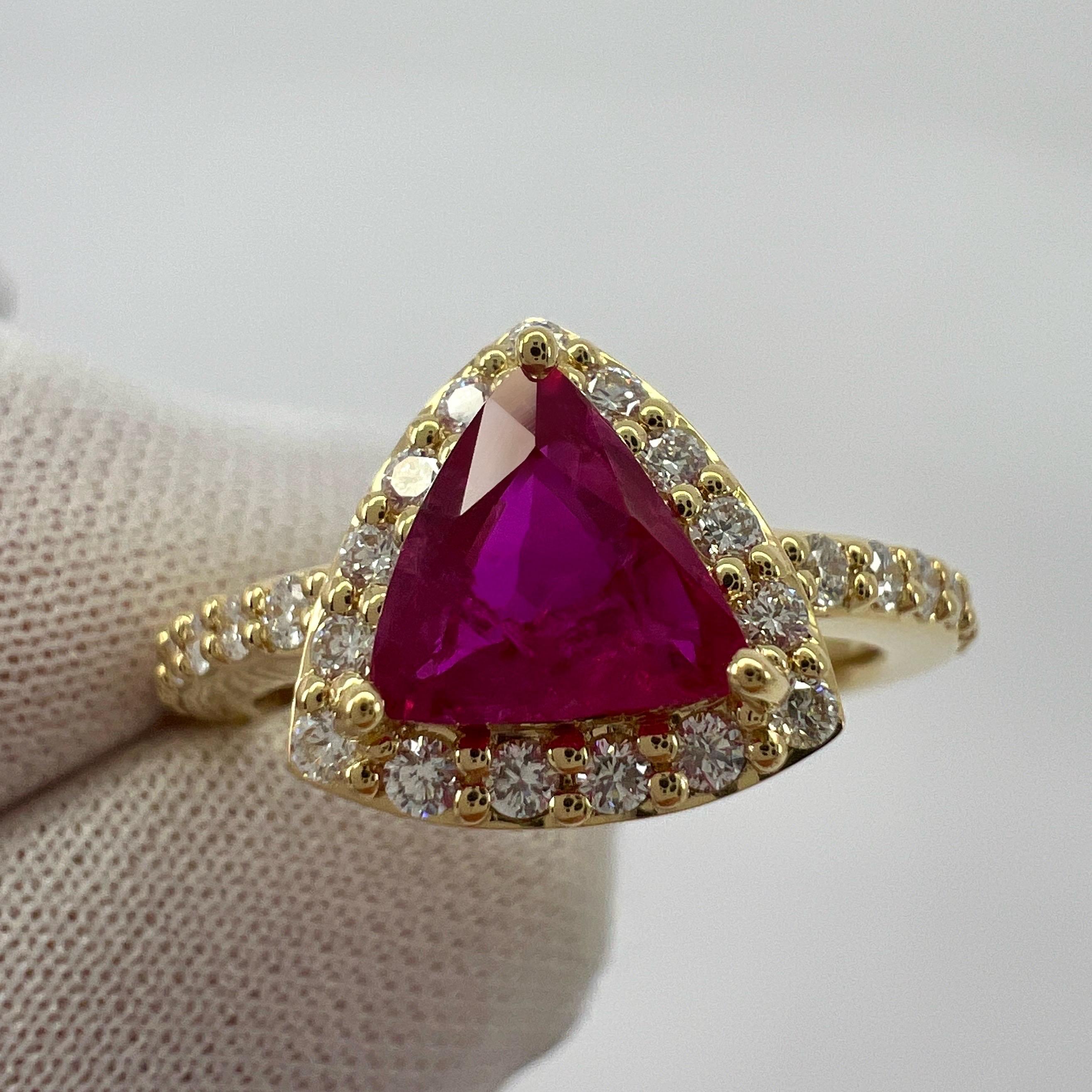 Certified 1.02ct No Heat Triangle Cut Ruby Diamond 18k Yellow Gold Cluster Ring For Sale 3