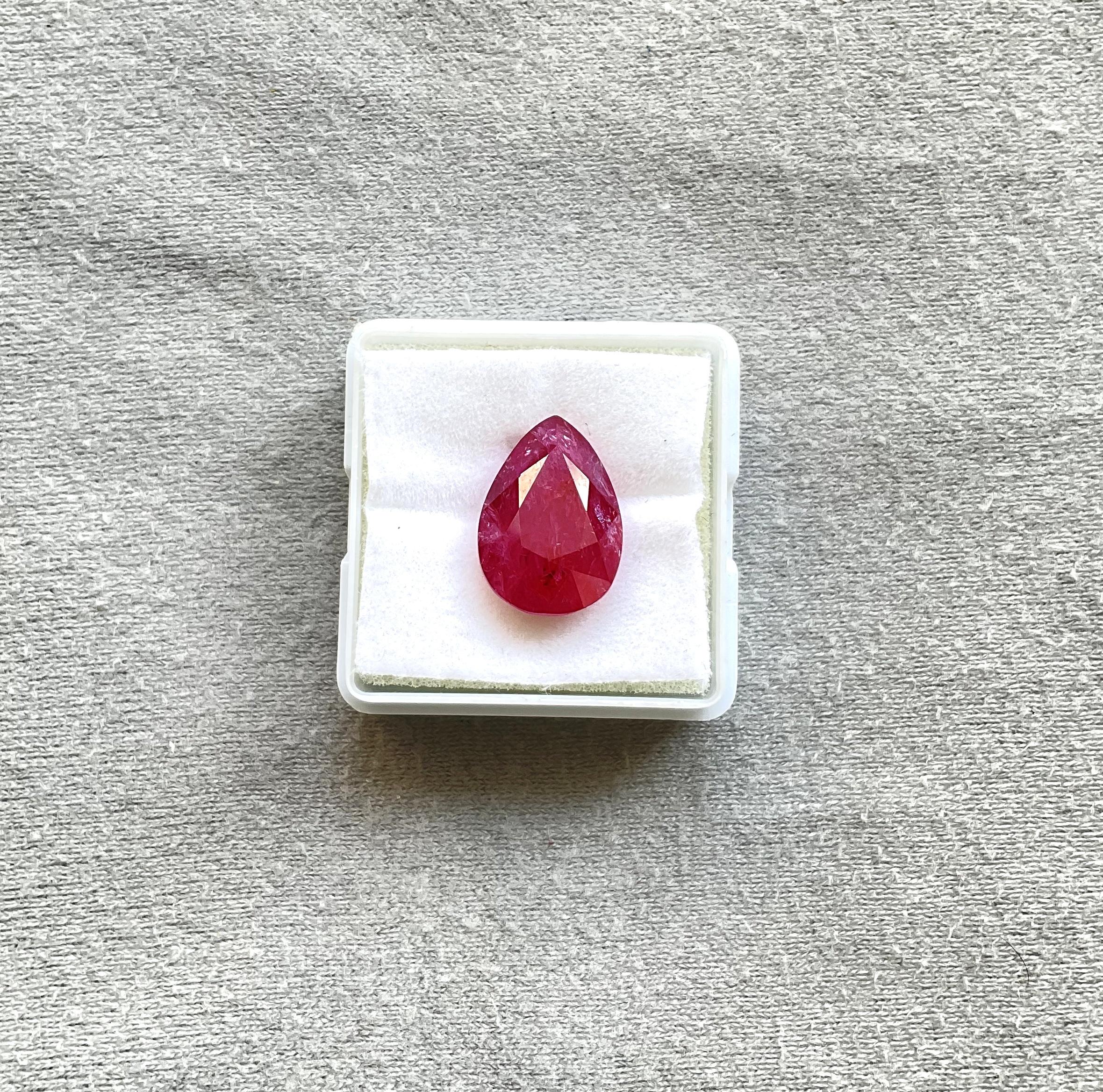 Certified 10.44 Carats Mozambique Ruby Pear Faceted Cutstone No Heat Natural Gem In New Condition For Sale In Jaipur, RJ