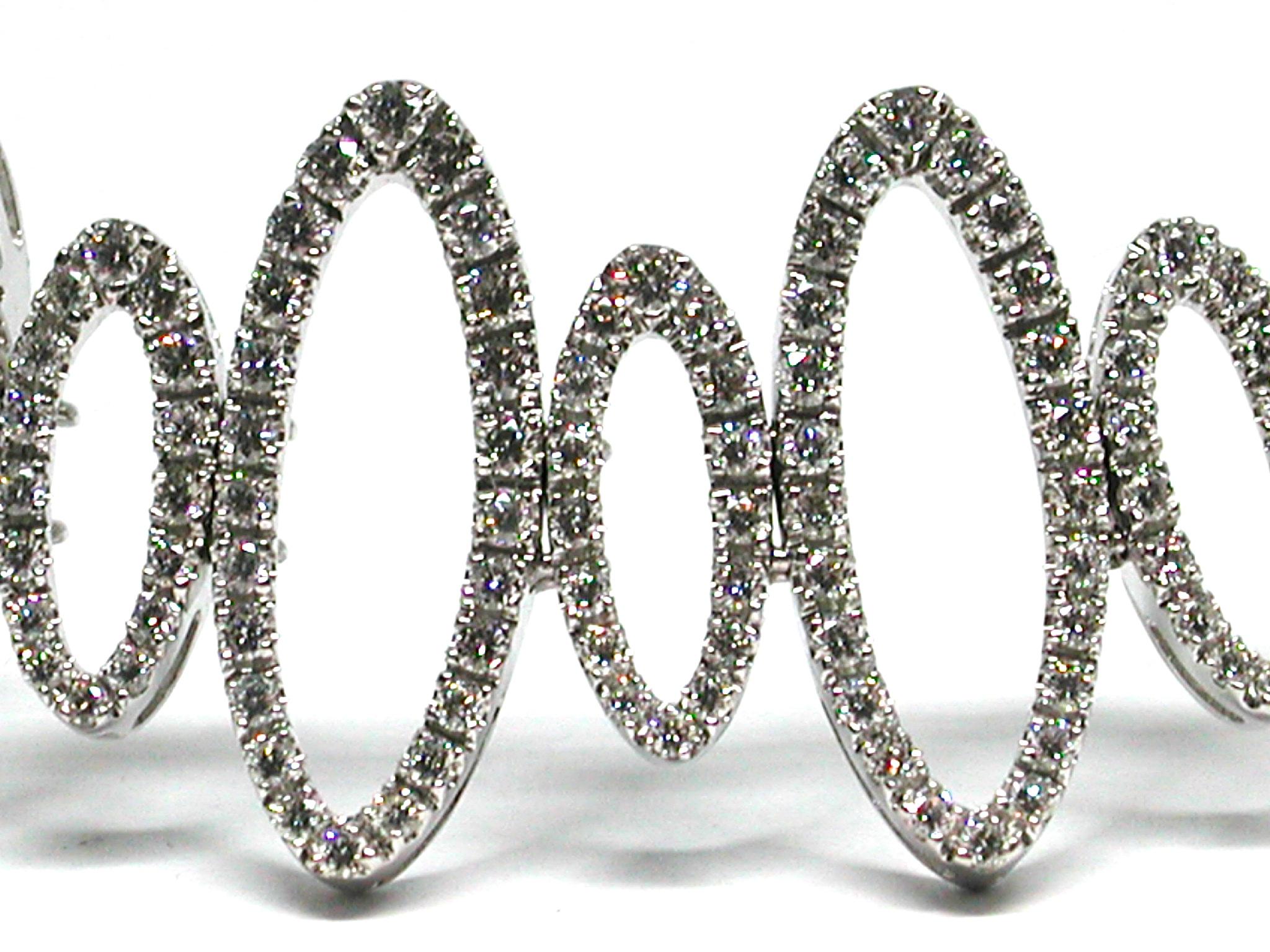 Women's Certified 10.50 Carat 18 Karat White Gold Anniversary Birthday Diamond Bracelet  For Sale