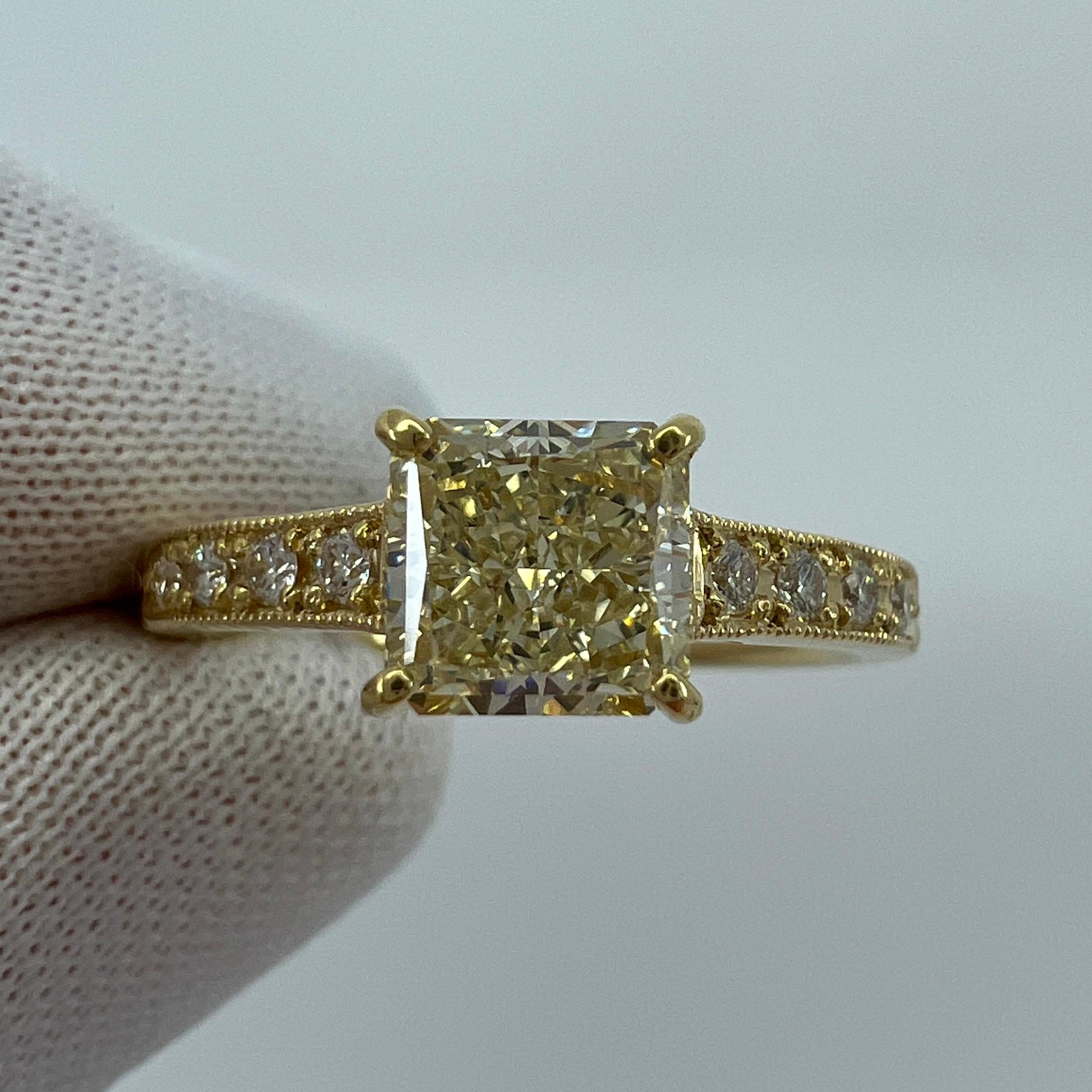 Certified 1.05ct Fancy Light Yellow Cushion Cut Diamond 18k Yellow Gold Ring SI1 For Sale 9