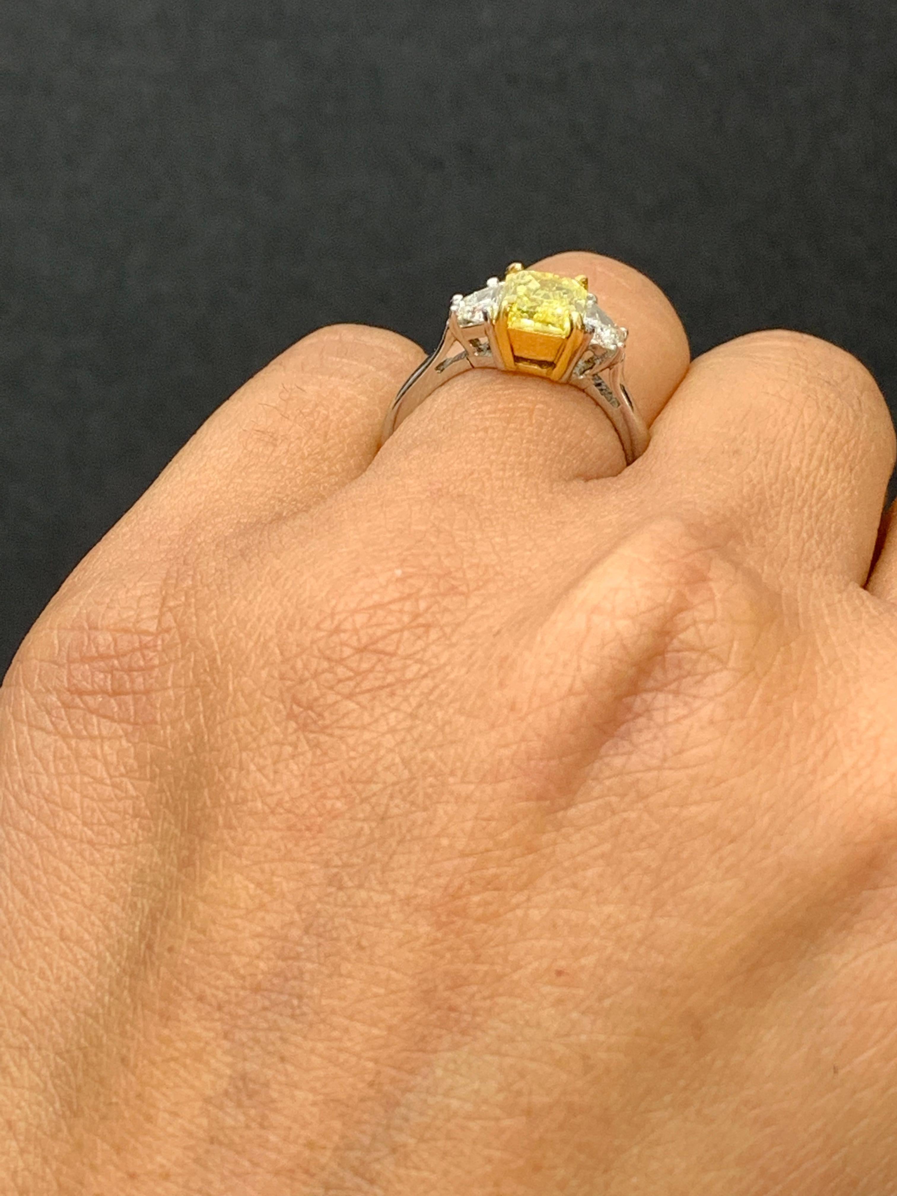 Certified 1.06 Carat Emerald Cut Yellow Diamond Three-Stone Engagement Ring For Sale 12