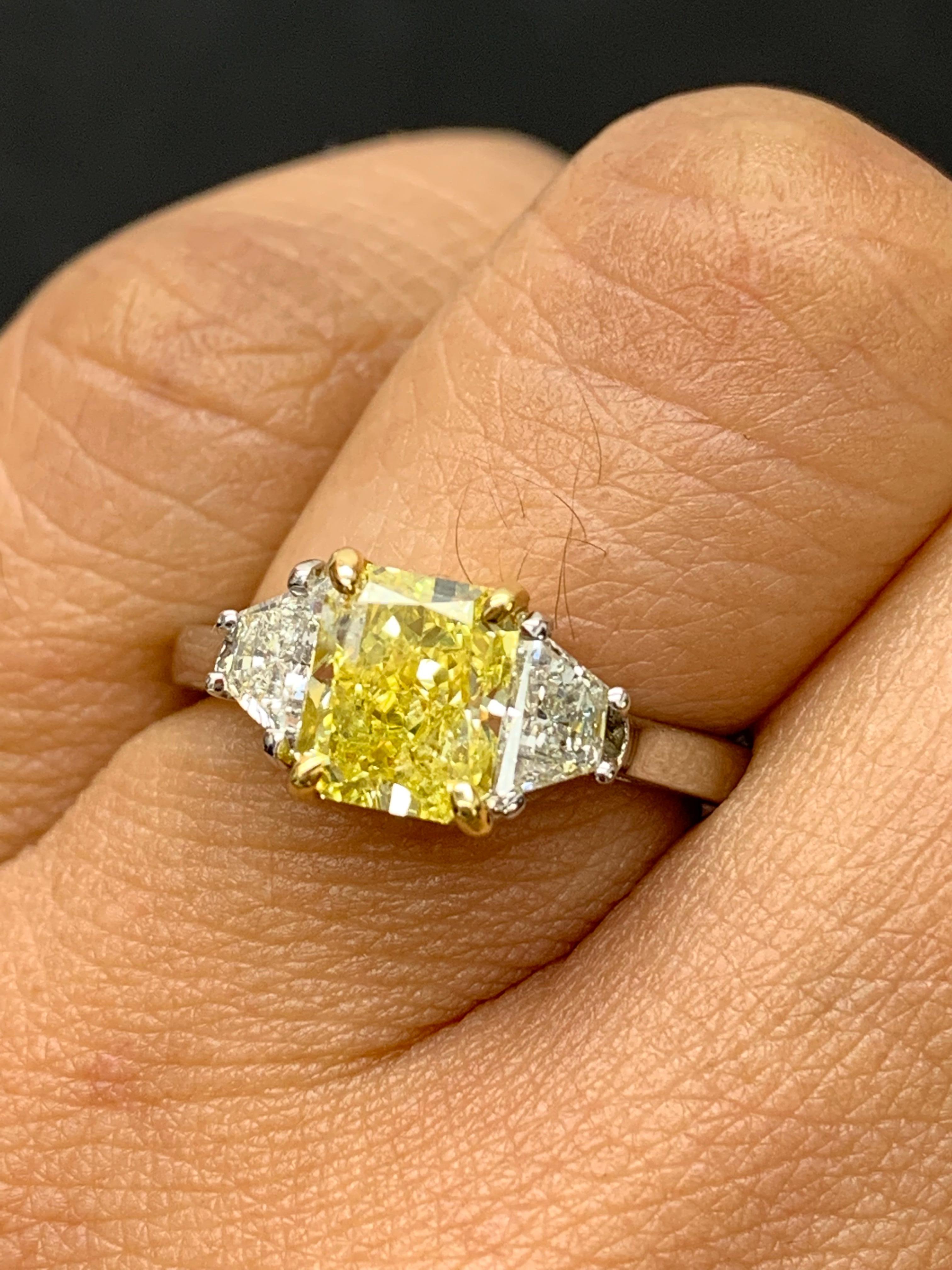 Certified 1.06 Carat Emerald Cut Yellow Diamond Three-Stone Engagement Ring For Sale 13