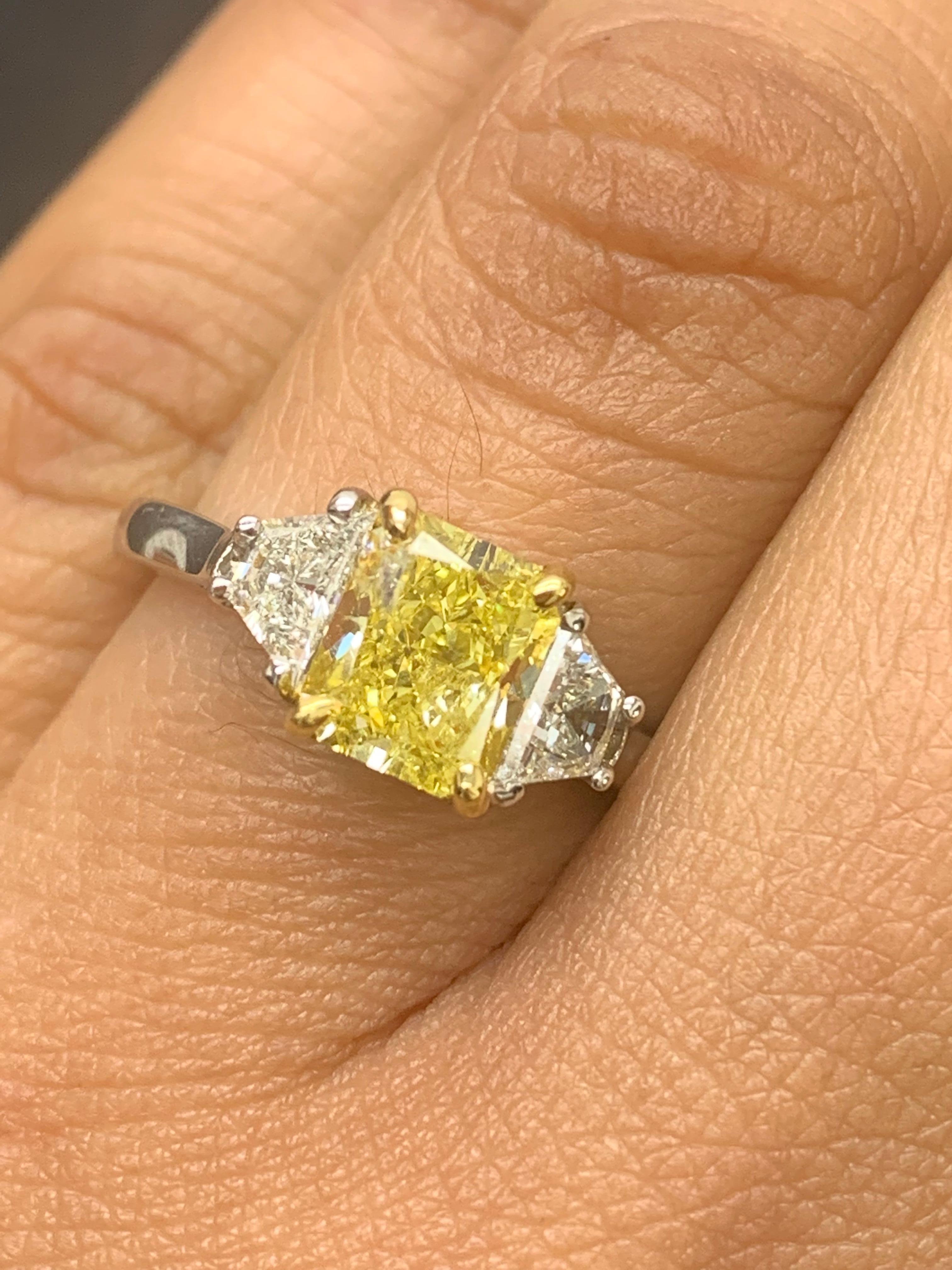 Women's Certified 1.06 Carat Emerald Cut Yellow Diamond Three-Stone Engagement Ring For Sale
