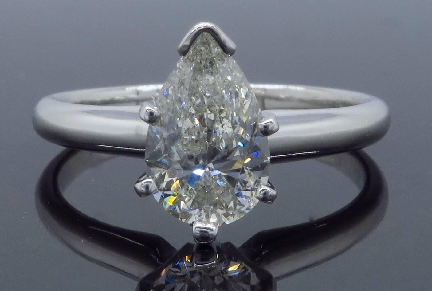 Certified 1.06 Carat Pear Shape Diamond Platinum Engagement Ring In Excellent Condition In Webster, NY