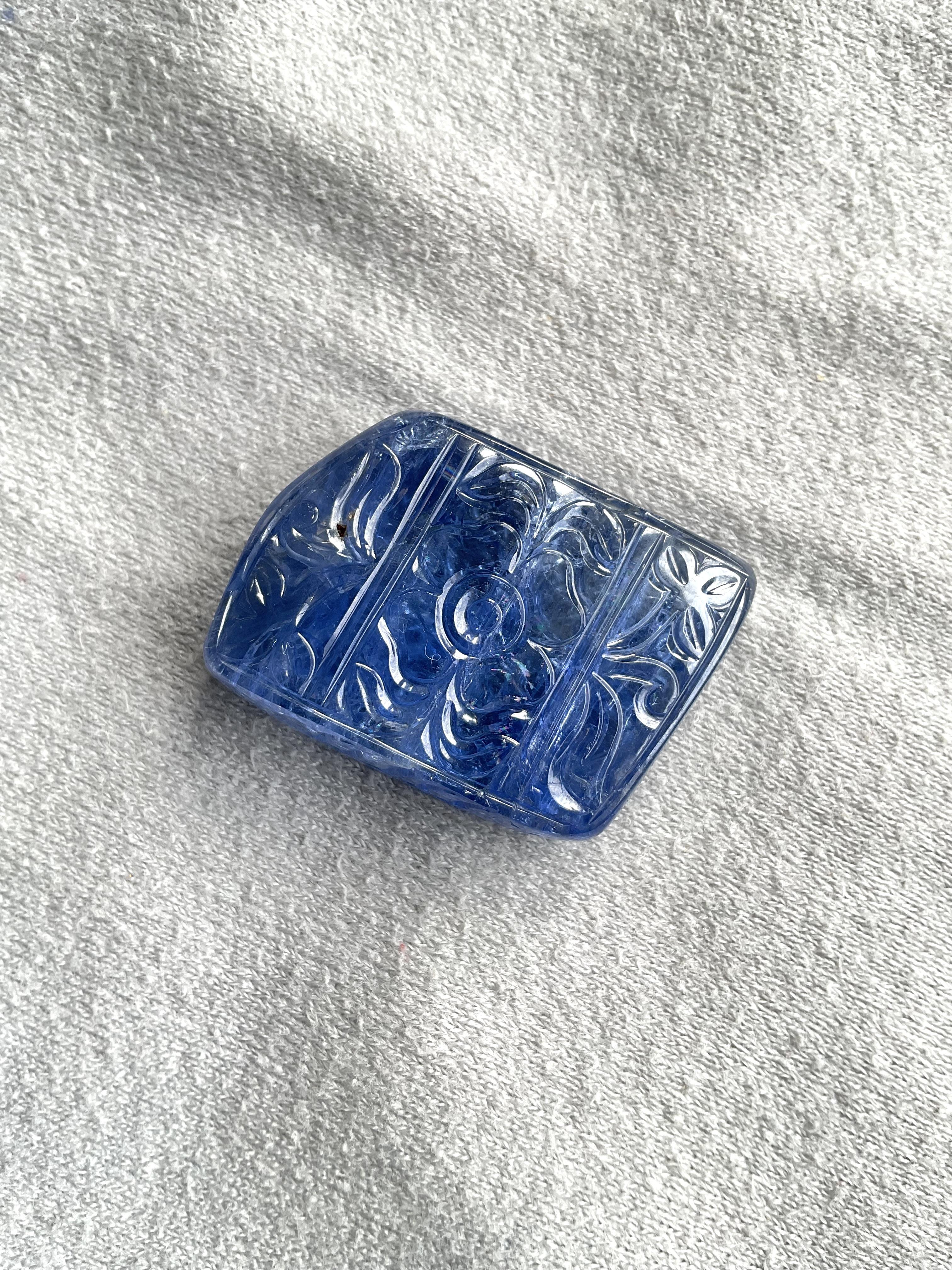 Certified 106.77 cts Burmese No heat Blue Sapphire Carved Specimen Natural gem For Sale 3