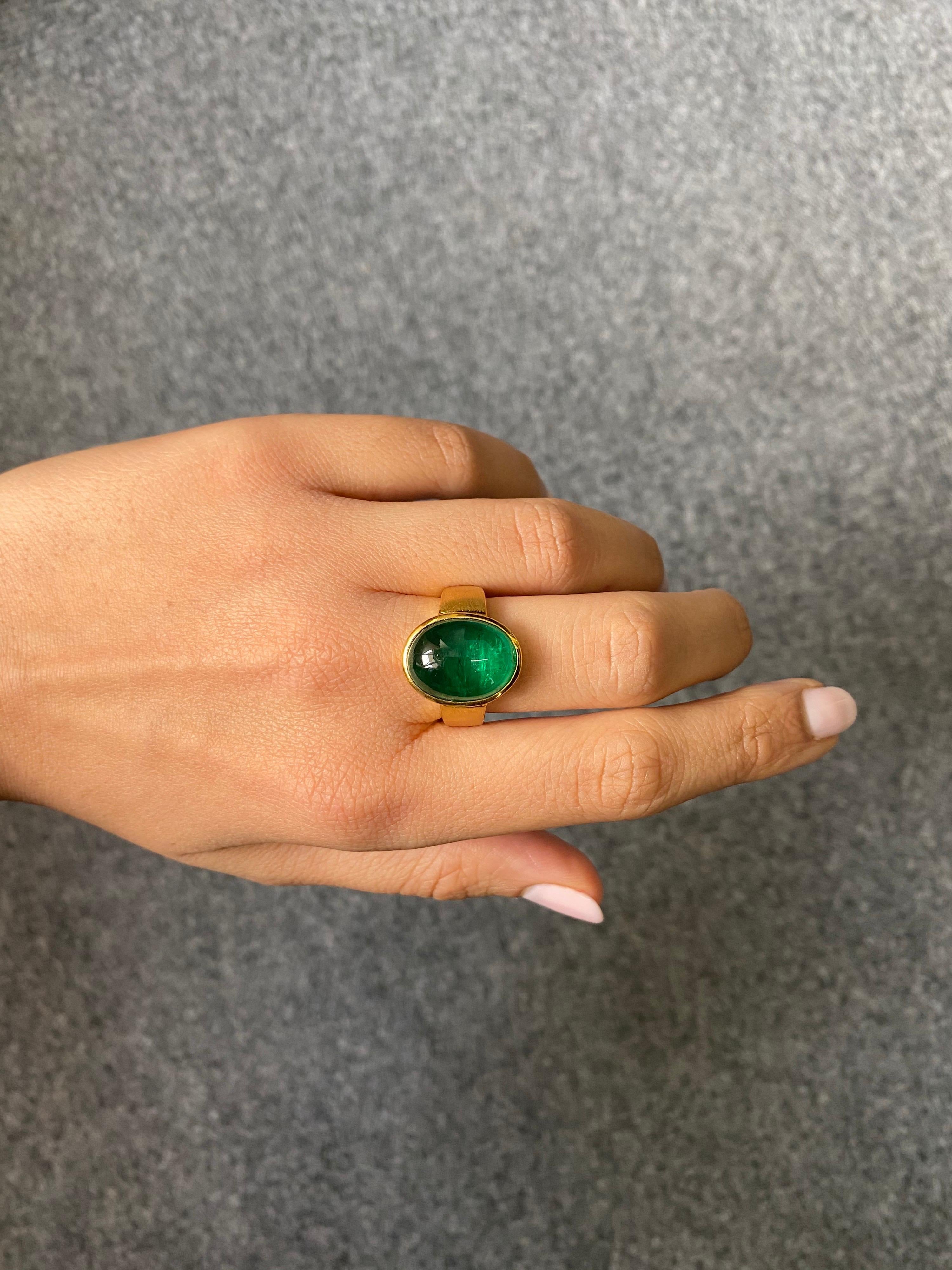 Women's or Men's Certified 10.87 Carat Emerald Cabochon Dome Ring - Custom Made