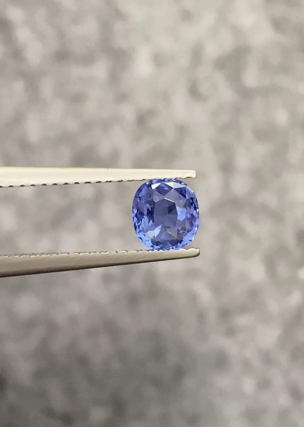 Modern Certified 1.08 Ct Unheated Blue Sapphire Ceylon Origin Ring Gemstone  For Sale