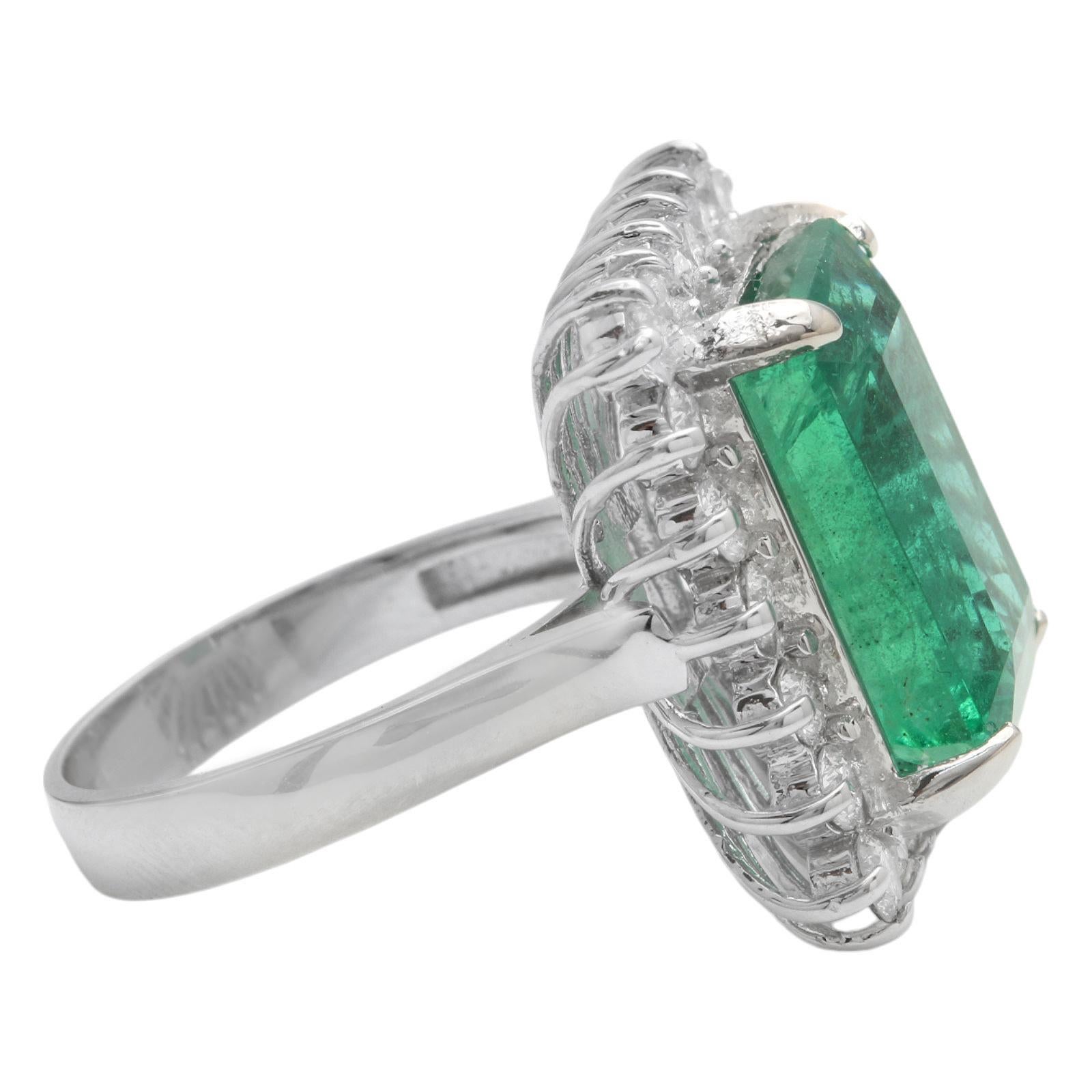 Mixed Cut CERTIFIED! 10.88 Carats Natural Emerald and Diamond 14K Solid White Gold Ring For Sale