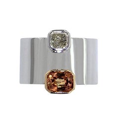 Certified 1.09 Carat Padparadscha Orange Sapphire 0.39 Diamond 18Karat Gold Ring