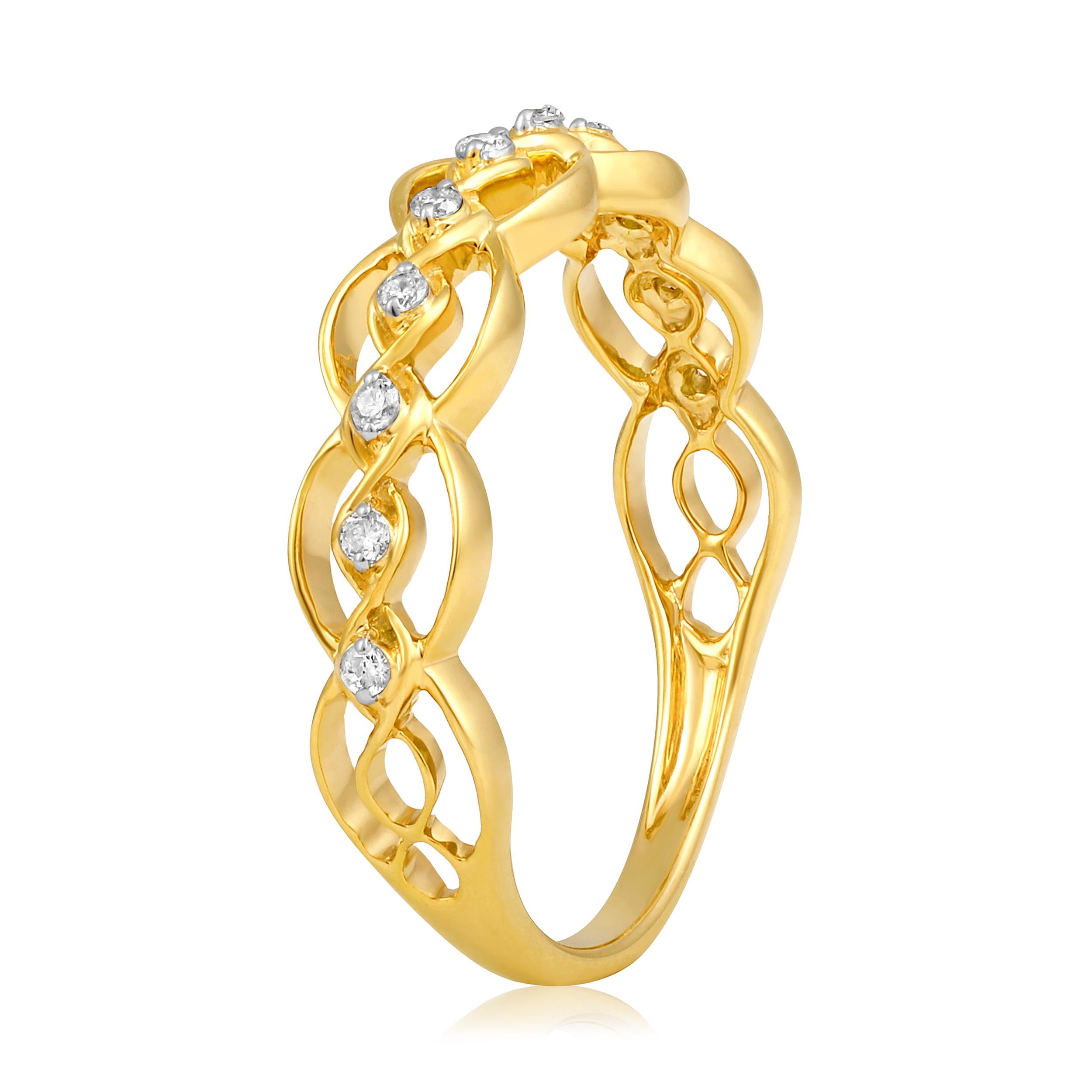 Ring Size: US 7

Crafted in 1.72 grams of 10K Yellow Gold, the ring contains 11 stones of Round Diamonds with a total of 0.15 carat in F-G color and I1-I2 clarity.

CONTEMPORARY AND TIMELESS ESSENCE: Crafted in 14-karat/18-karat with 100% natural