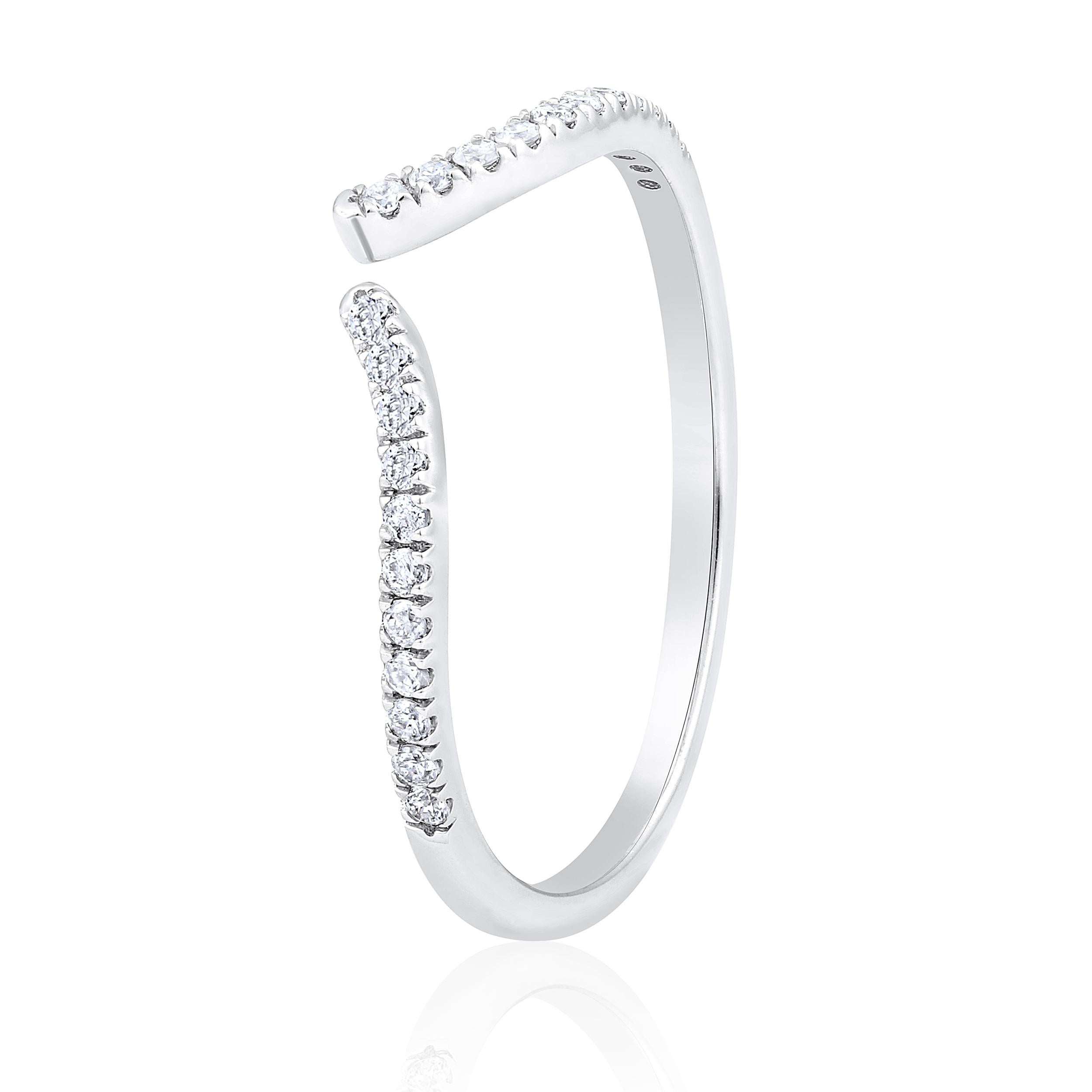 Ring Size: US 8 

Crafted in 1.06 grams of 10K White Gold, the ring contains 22 stones of Round Diamonds with a total of 0.155 carat in F-G color and I1-I2 clarity.

CONTEMPORARY AND TIMELESS ESSENCE: Crafted in 14-karat/18-karat with 100% natural