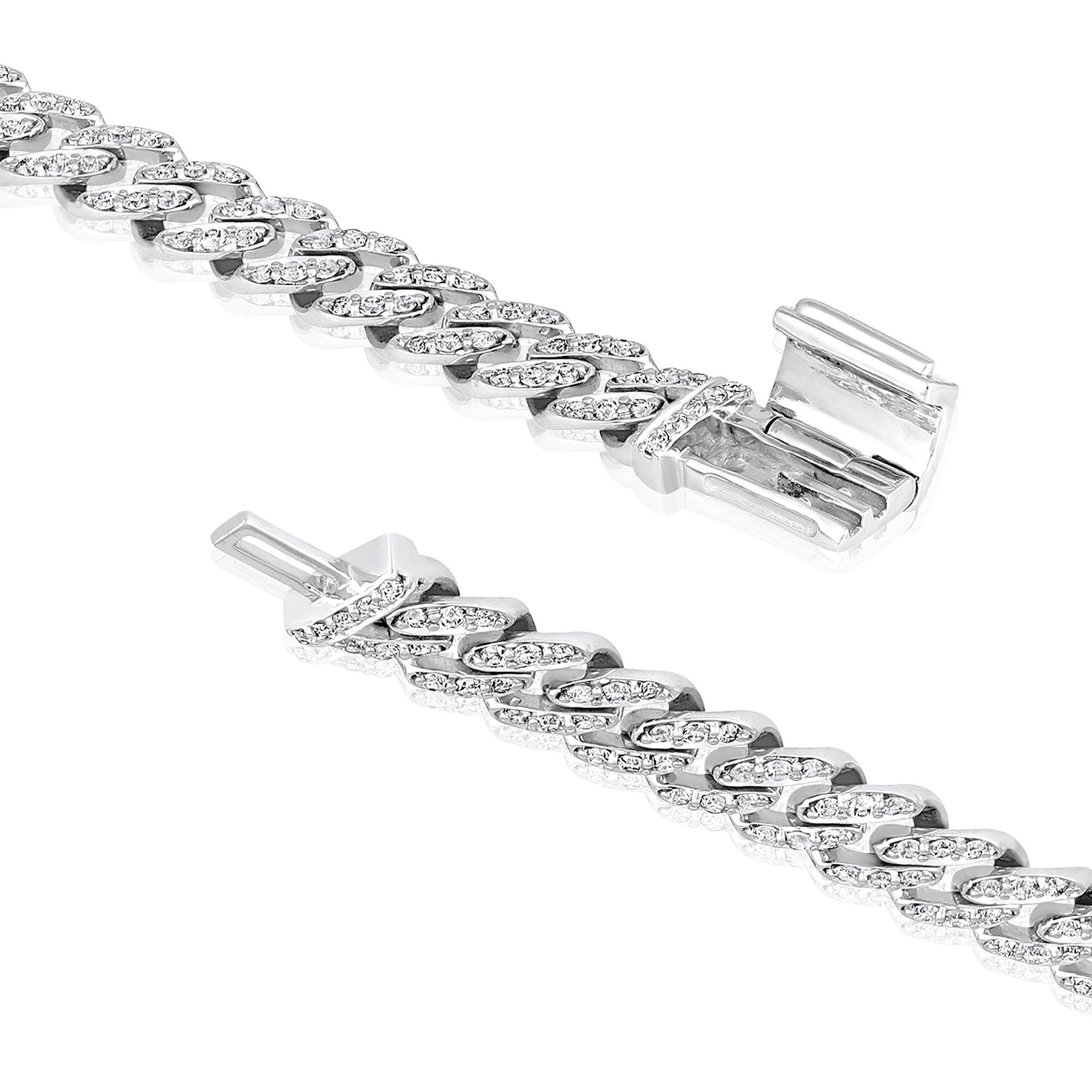 Fabriqué en or blanc 10K de 6,95 grammes, le bracelet contient 321 pierres de diamants ronds d'un total de 1,31 carat de couleur F-G et de carat I1-I2. La longueur du bracelet est de 7 pouces.

UNE ESSENCE CONTEMPORAINE ET INTEMPORELLE : Fabriqué en
