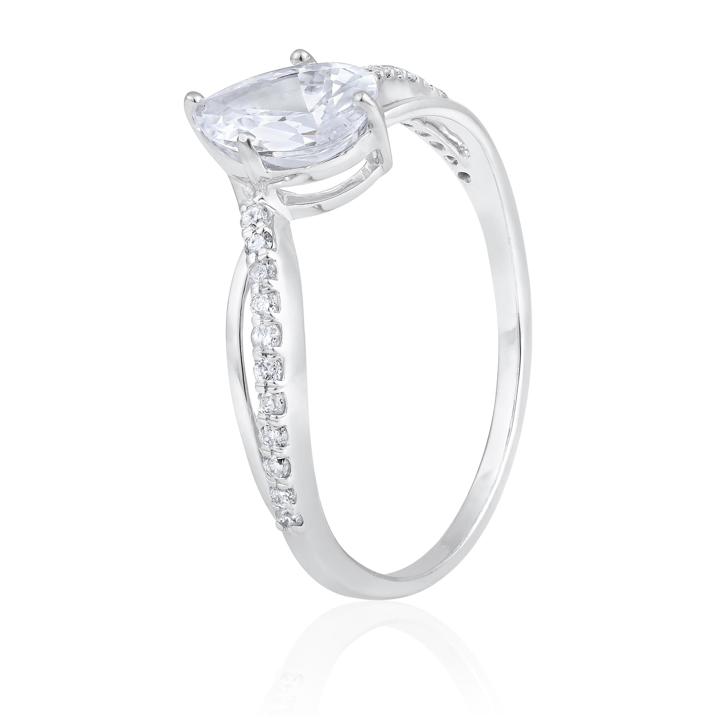 Ring Size: US 7 

Crafted in 1.72 grams of 10K White Gold, the ring contains 22 stones of Round Diamonds with a total of 0.155 carat in F-G color and I1-I2 clarity combined with 1 stone of Cubic Zirconia with a total of 1.35 carat.

CONTEMPORARY AND