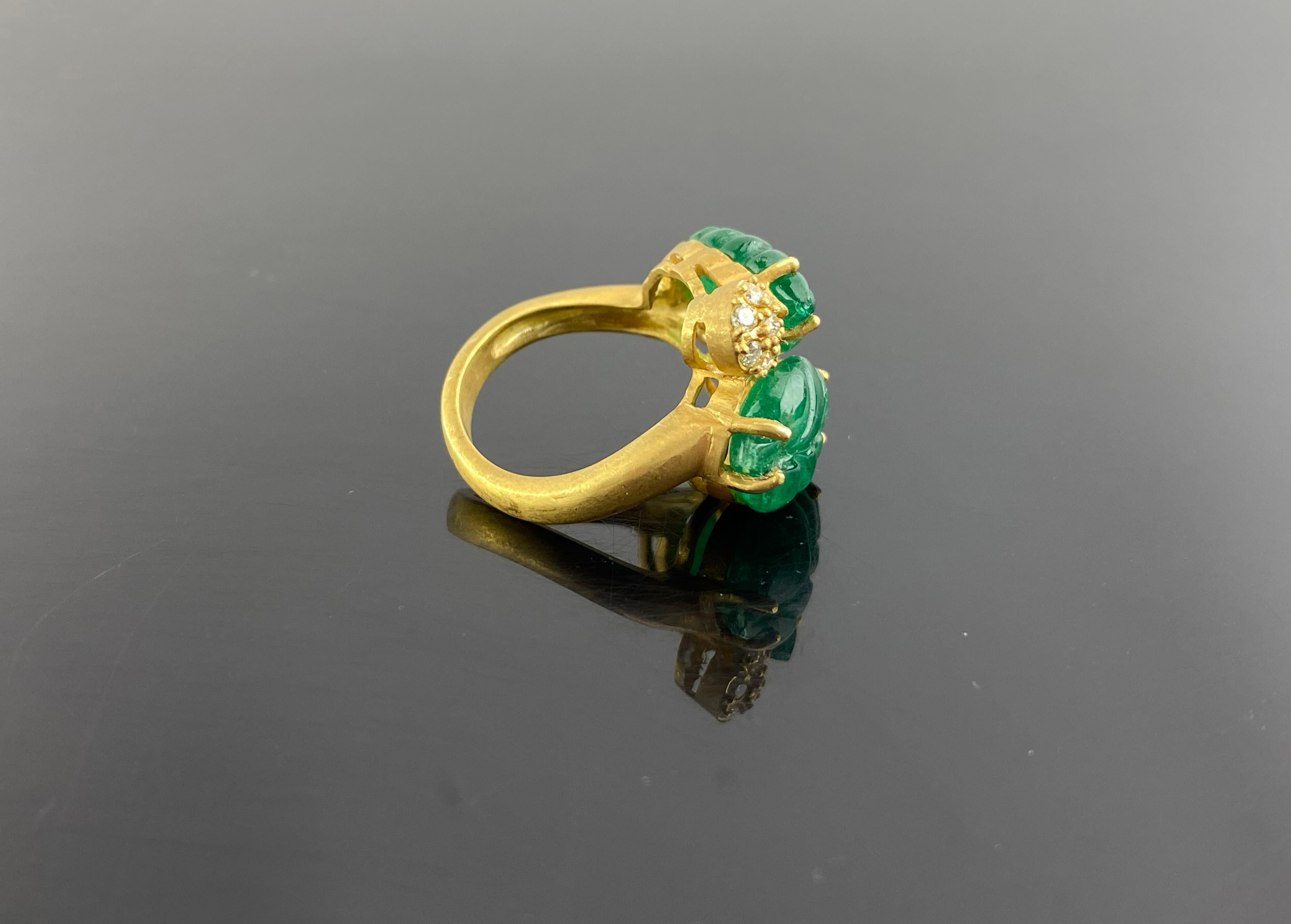 Art Deco Certified 11 Carat Natural Carving Emerald Ring with Matt 18K Gold Cocktail Ring For Sale