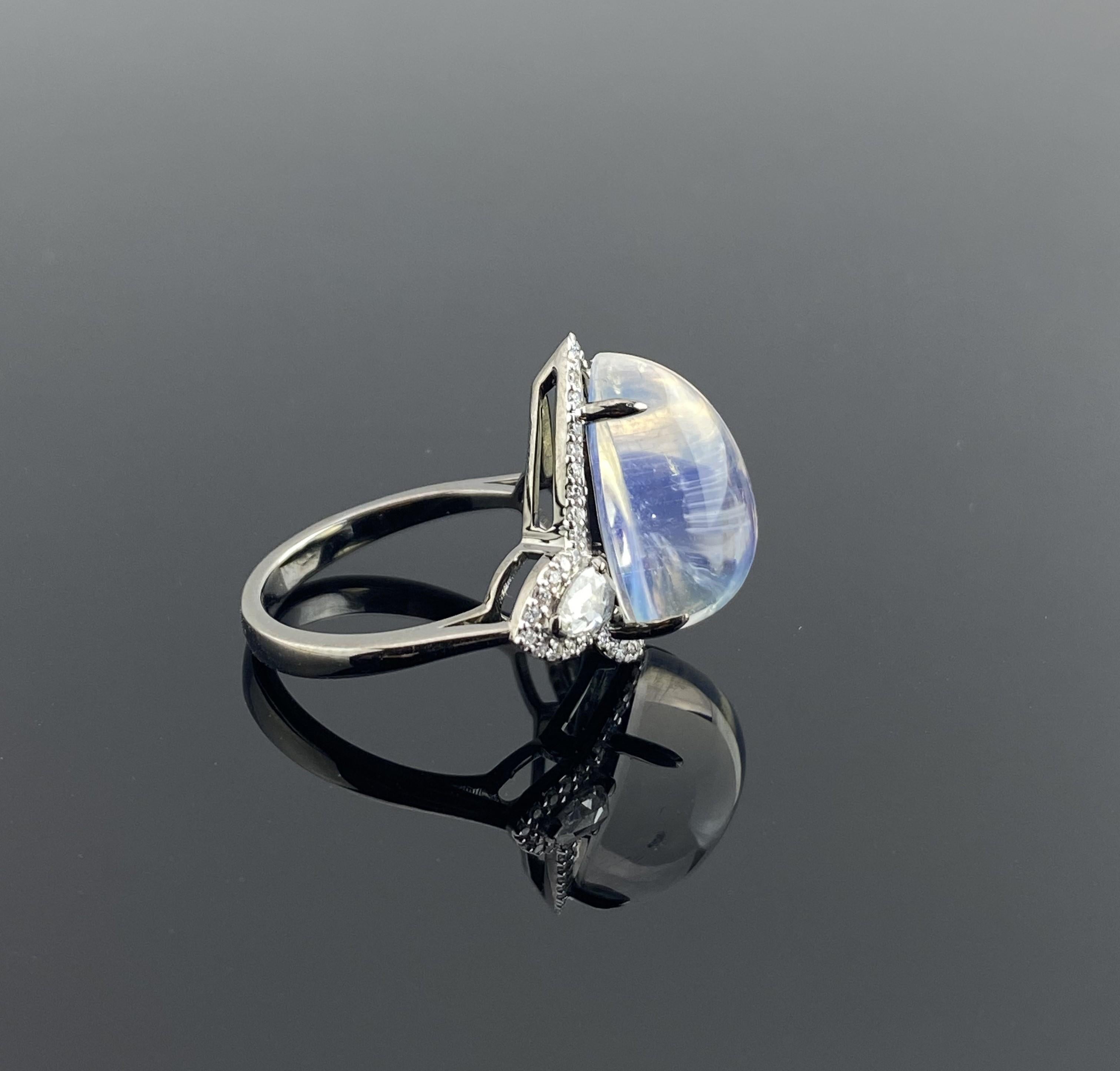 Pear Cut Certified 11.67 Carat Moonstone and Diamond Three Stone Cocktail Engagement Ring For Sale