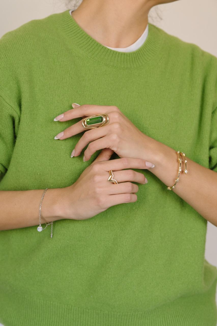 En vente :  Tourmaline verte profonde certifiée 11ct sertie d'or jaune 18k 14