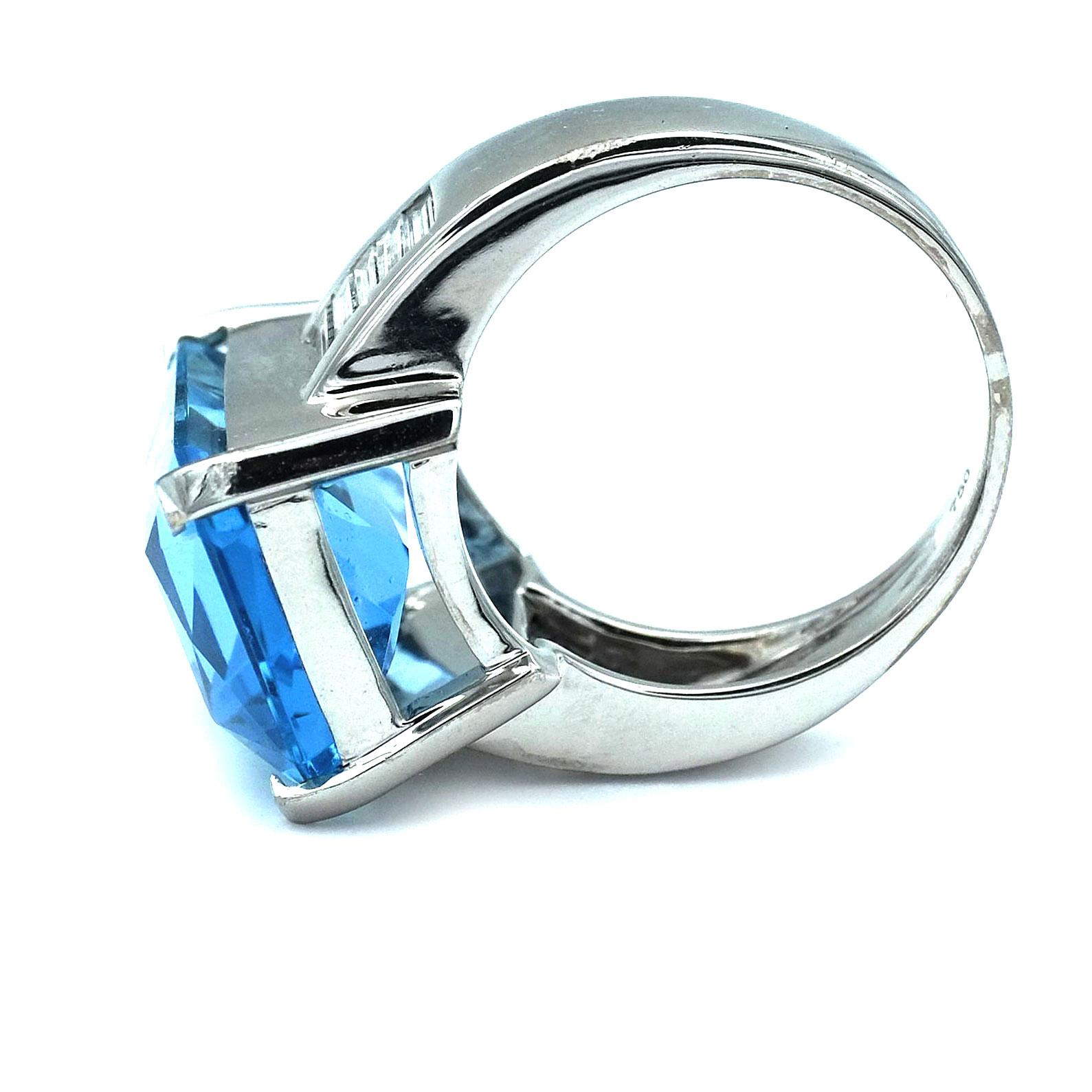 Certified 12 Carat Aquamarine Diamond 18k White Gold Cocktail Ring 1