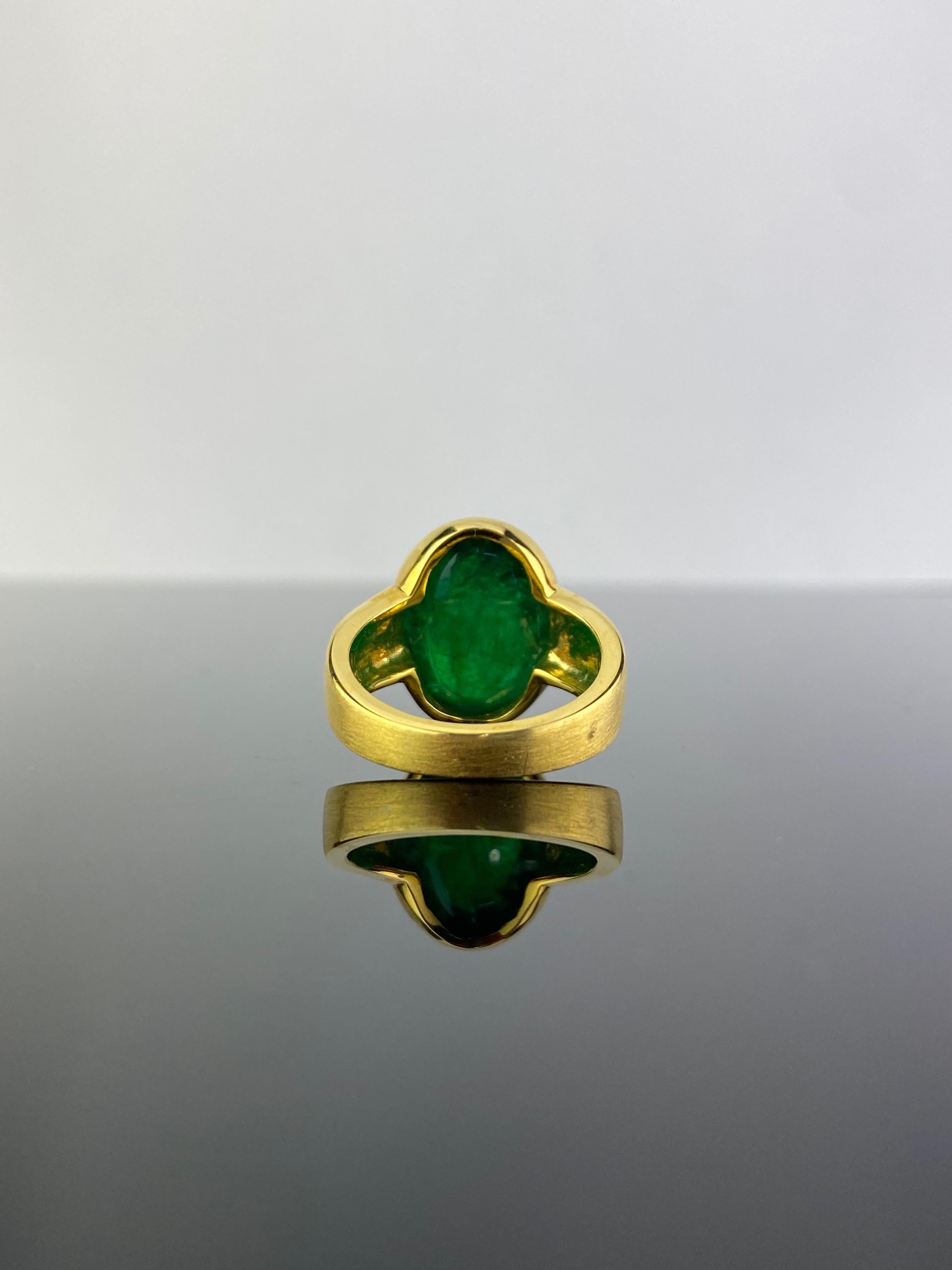 Art Deco Certified 12.05 Carat Emerald Cabochon Dome Ring For Sale