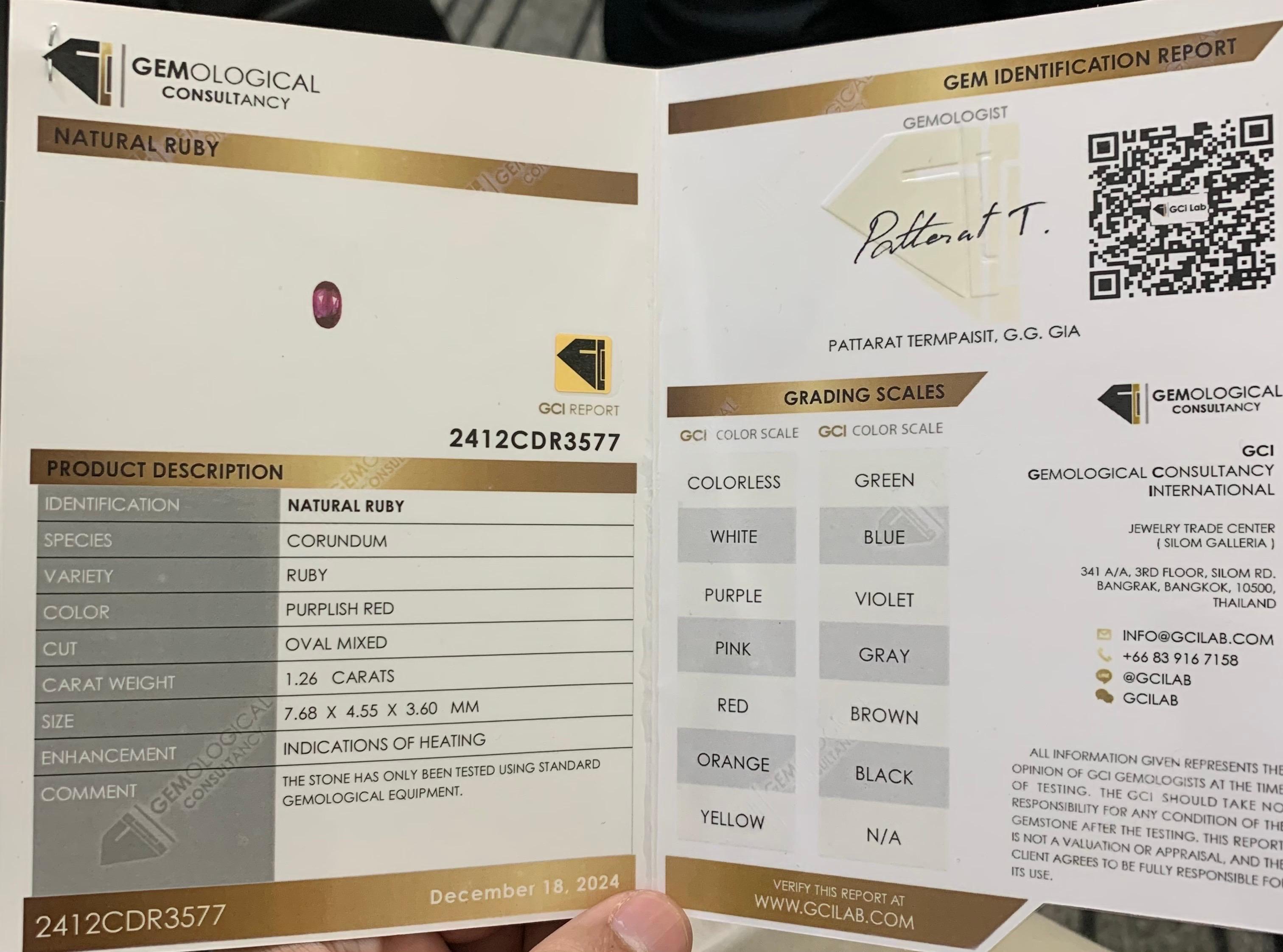 Certified 1.26 Carat Natural Loose Ruby Oval Shape Gemstone (pierre précieuse de forme ovale) en vente 4