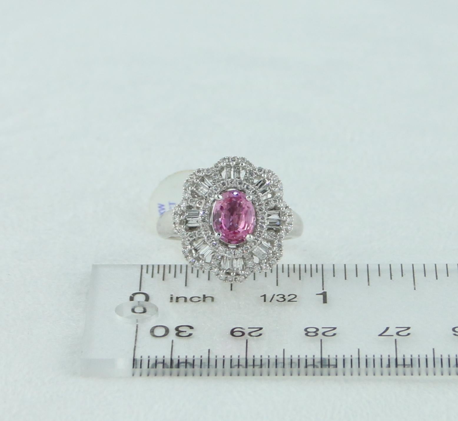 Goldring mit zertifiziertem 1,27 Karat ovalem rosa Saphir und Diamant im Angebot 3