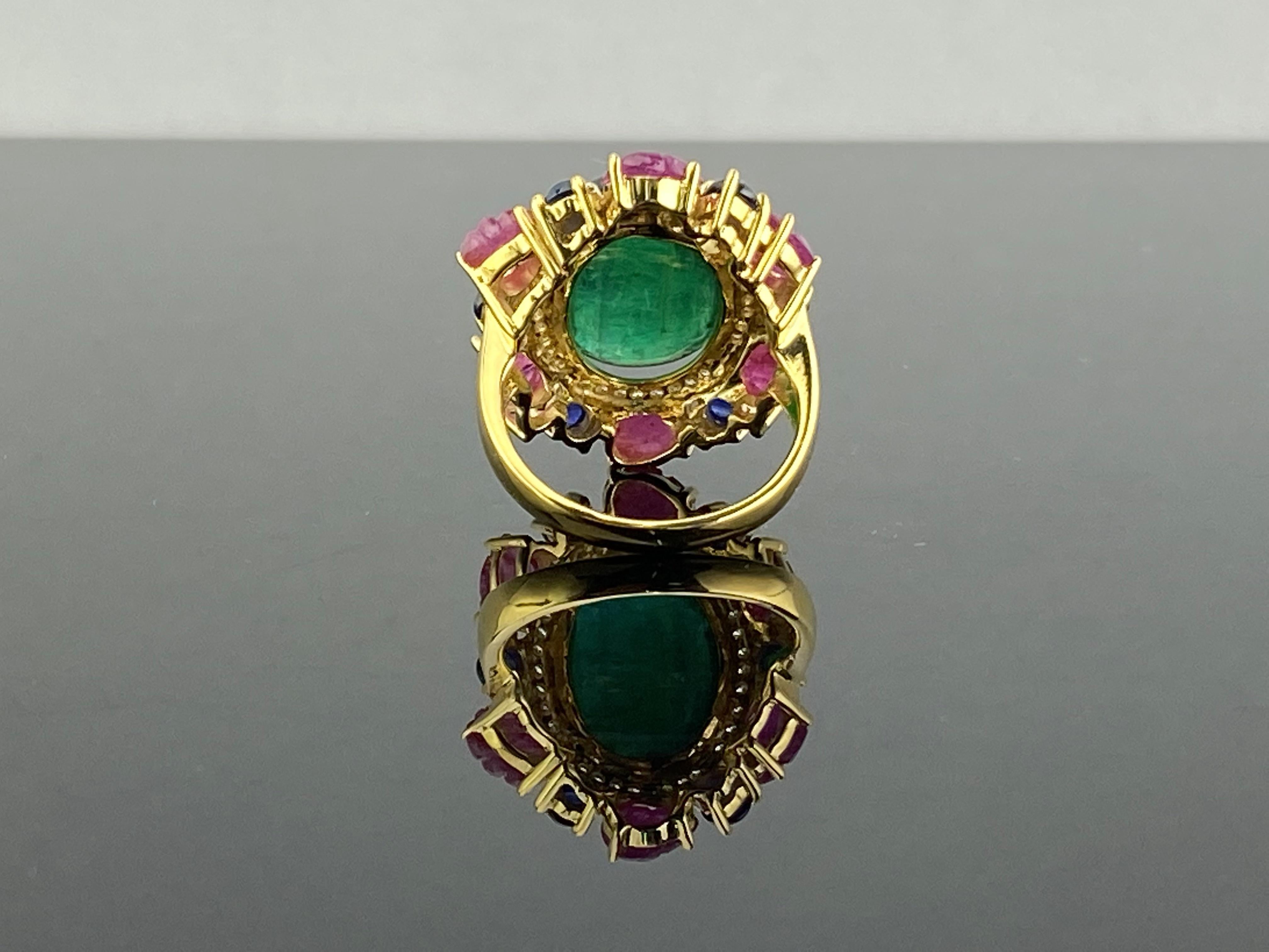 Certified 12.80 Carat Emerald Cabochon, Ruby and Blue Sapphire Cocktail Ring In New Condition For Sale In Bangkok, Thailand