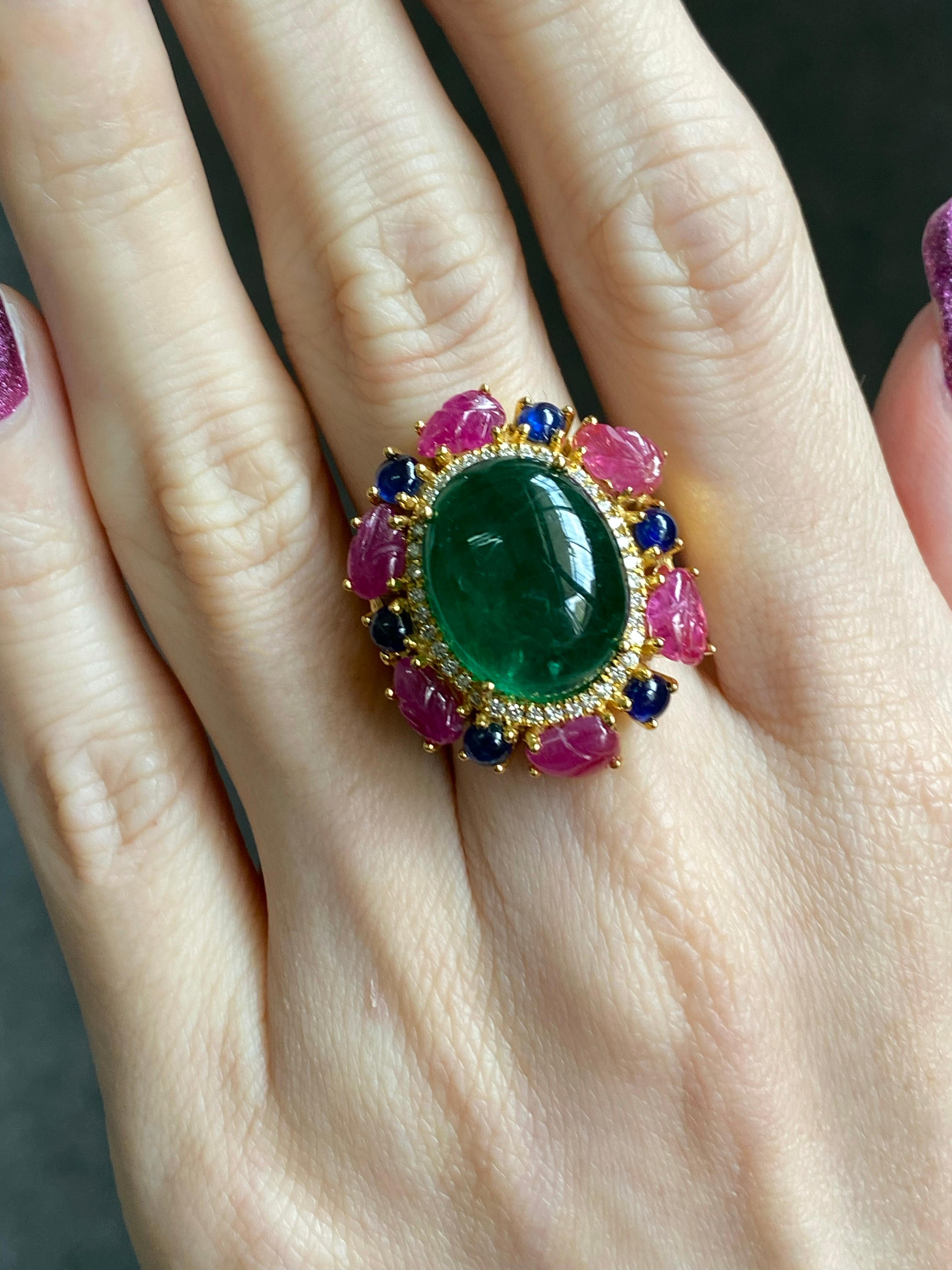 Certified 12.80 Carat Emerald Cabochon, Ruby and Blue Sapphire Cocktail Ring For Sale 4