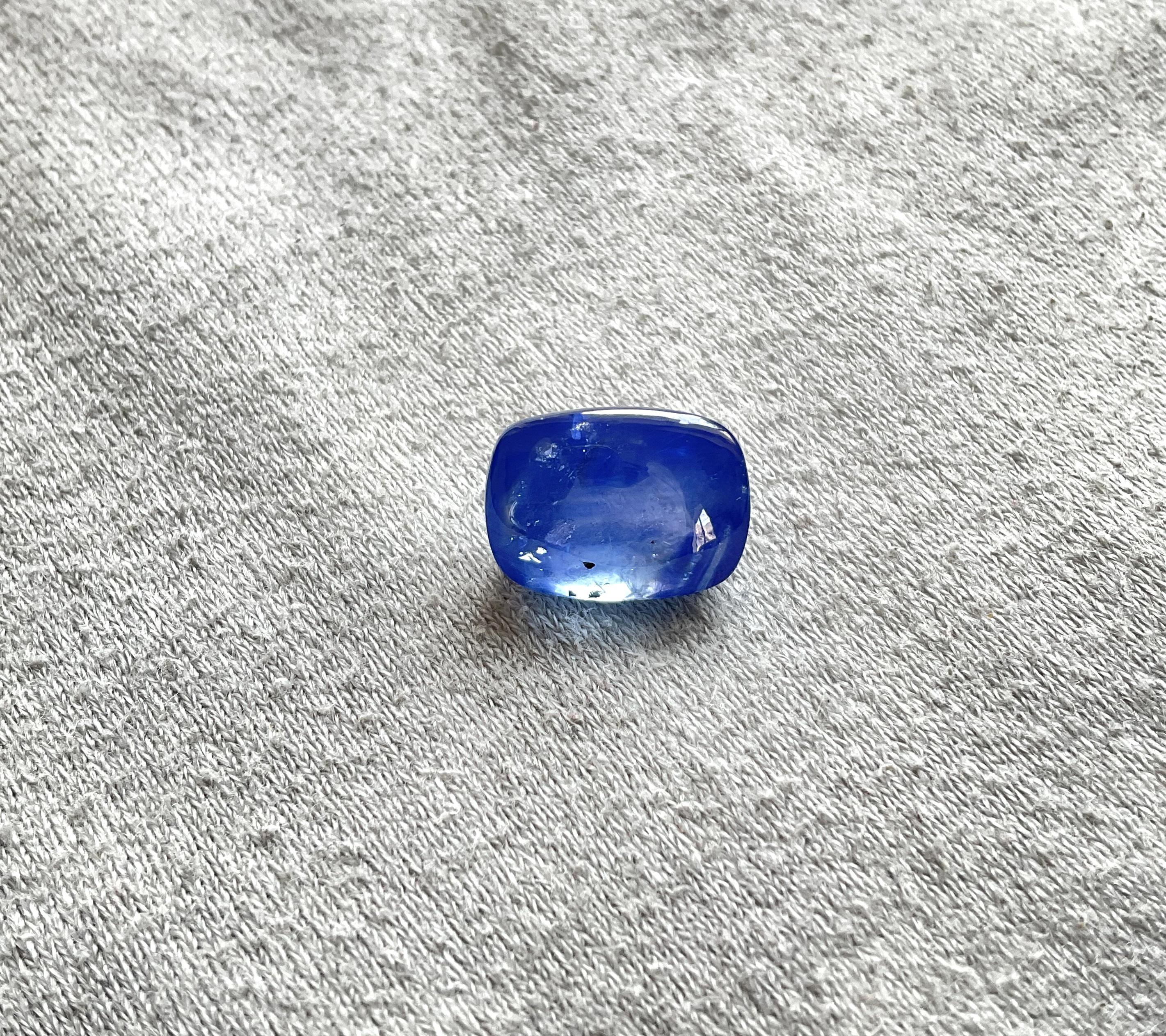 Certified 12.84 carats Blue Sapphire Sri Lanka Sugarloaf Cabochon Natural gem For Sale 4