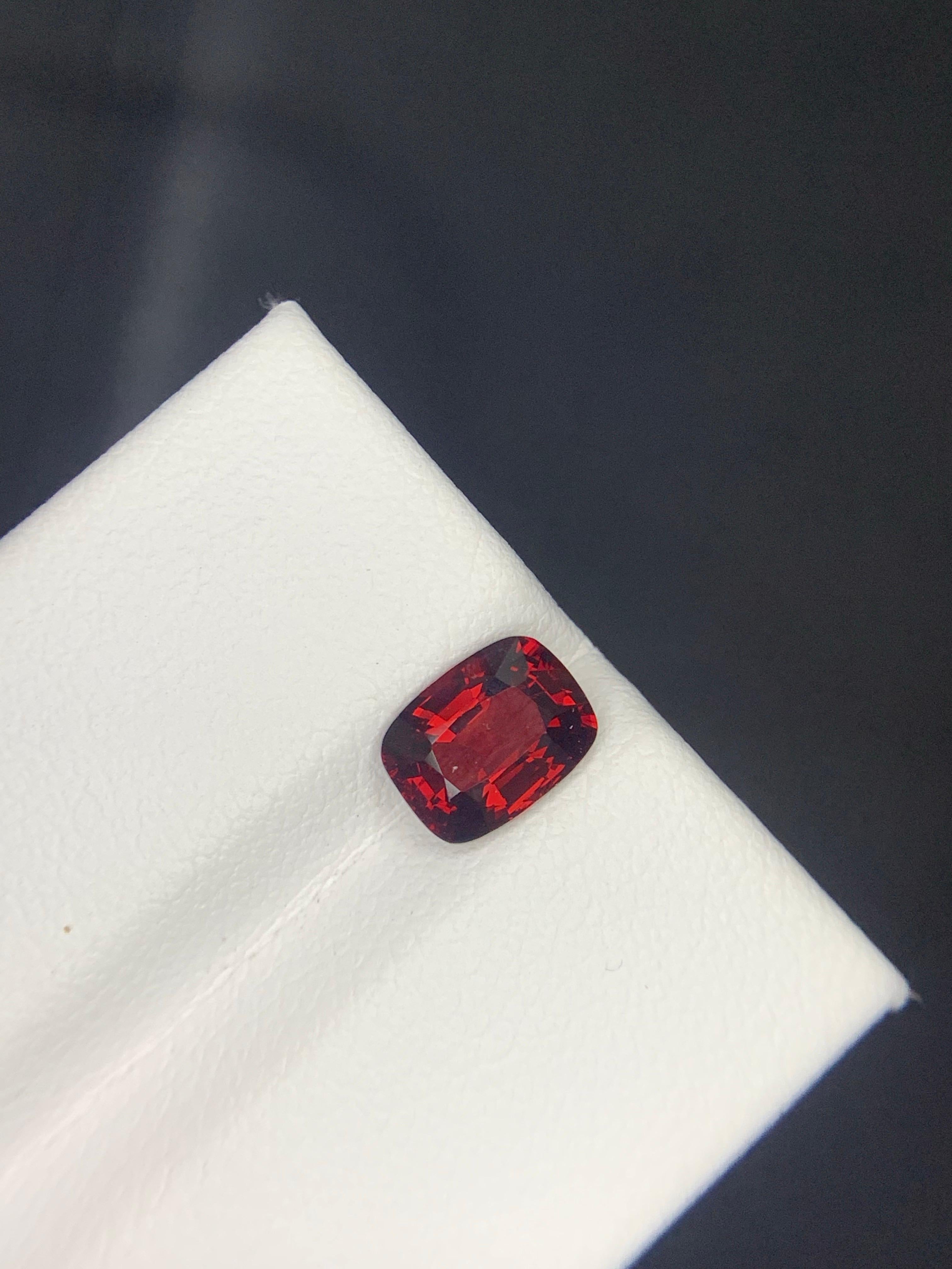 Gemma certificata da 1,29 carati di spinello rosso naturale sfuso con taglio a cuscino in vendita 5