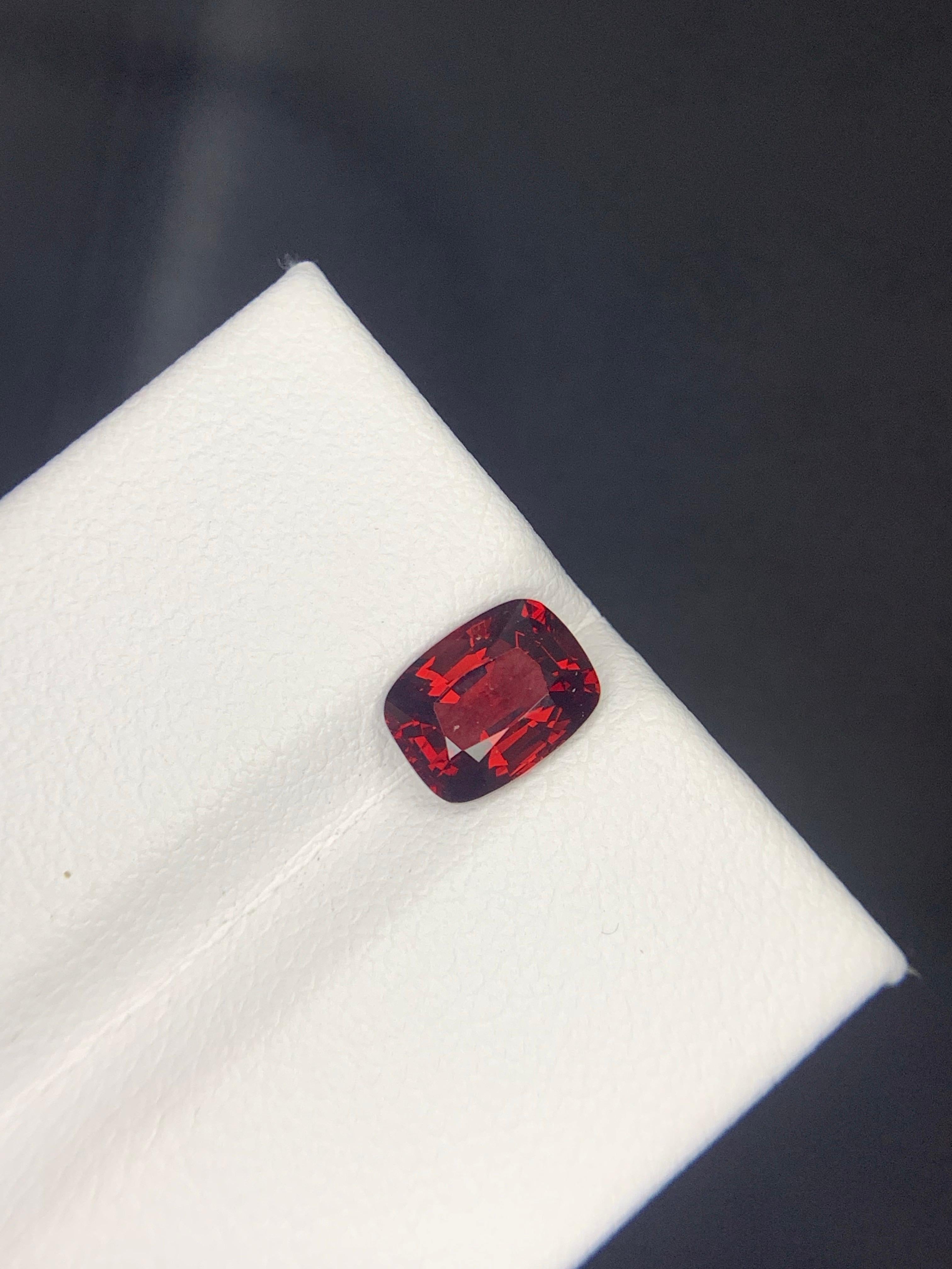 Gemma certificata da 1,29 carati di spinello rosso naturale sfuso con taglio a cuscino in vendita 6