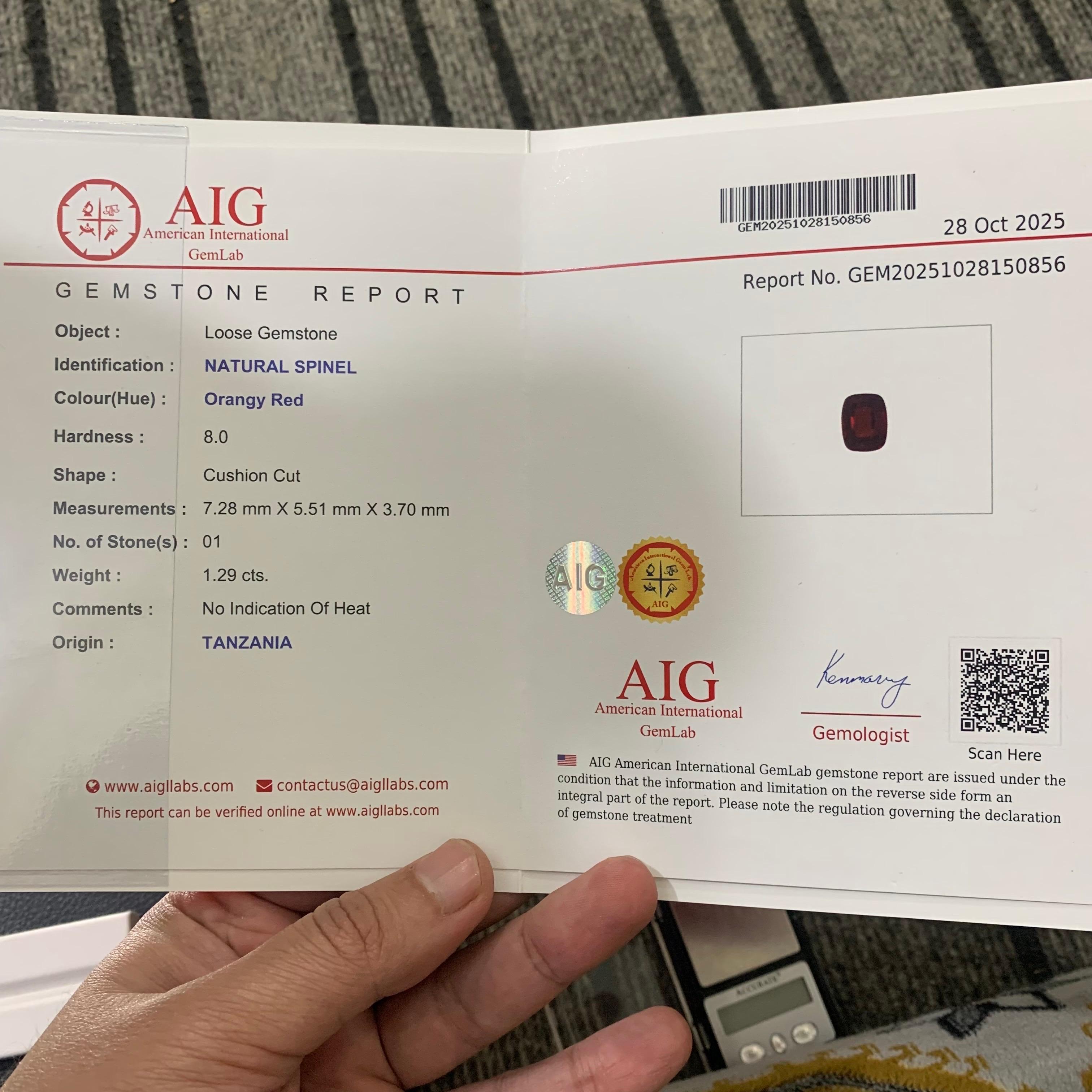 Gemma certificata da 1,29 carati di spinello rosso naturale sfuso con taglio a cuscino in vendita 7