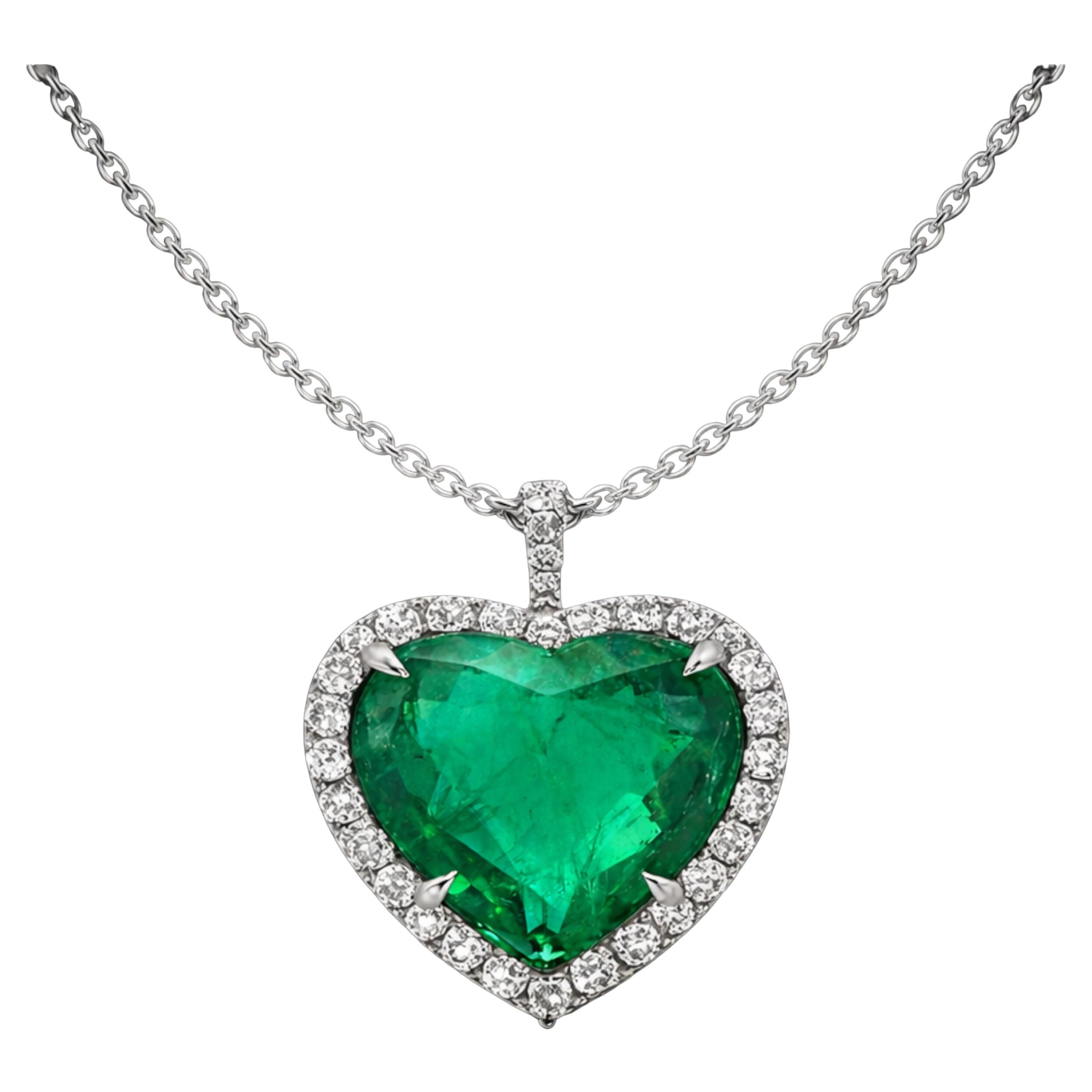 Certified 13.00 Carat Minor Oil Emerald Diamond Heart Pendant Necklace in 18K