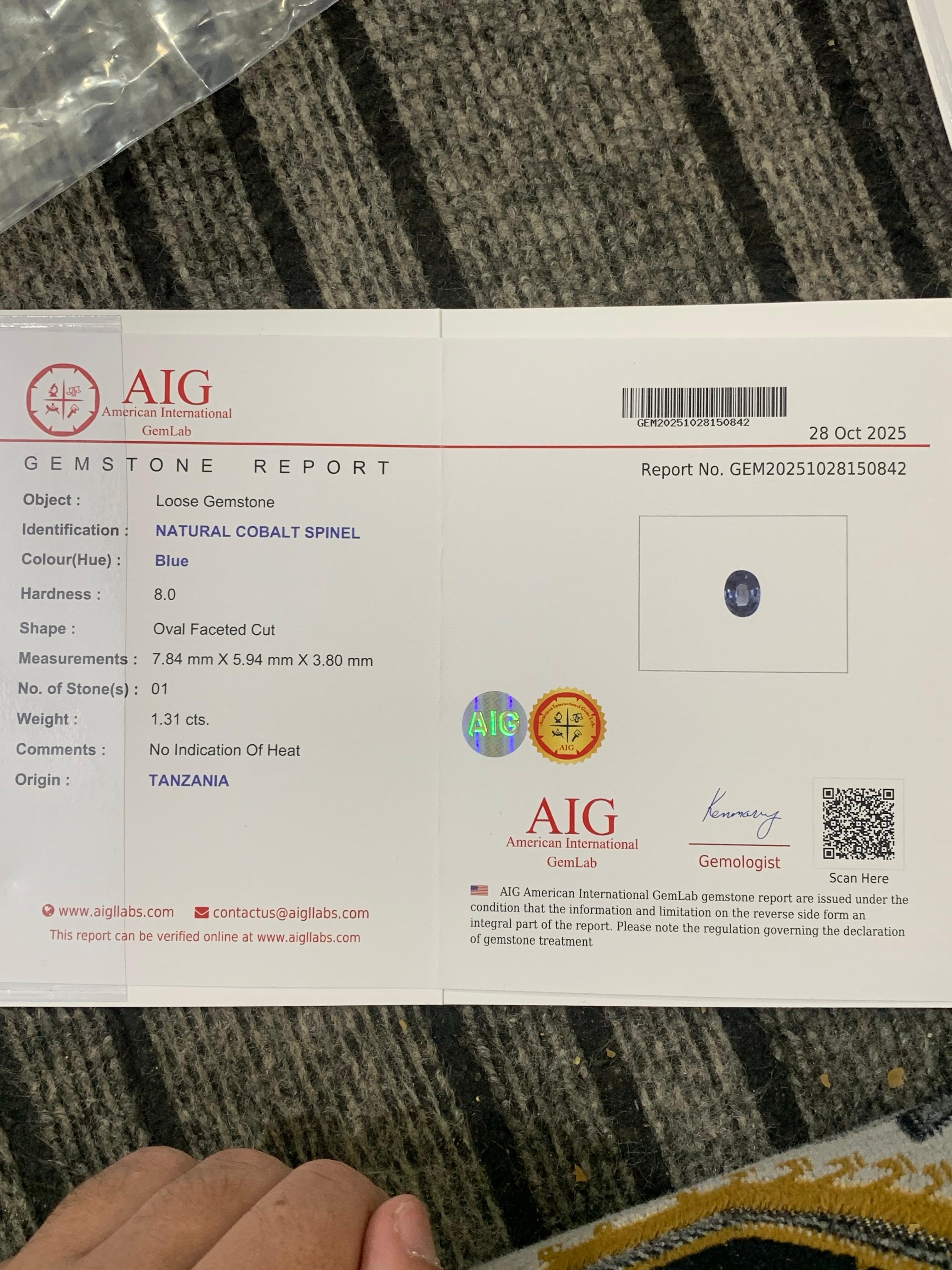 Zertifizierter 1,31 Karat natürlicher loser kobaltblauer Spinell aus Tansania im Angebot 5