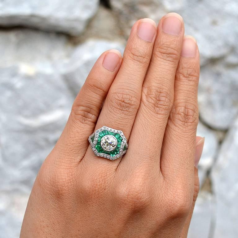 Certified 1.35 Carat Diamond Emerald 18 Karat White Gold Engagement Ring 2