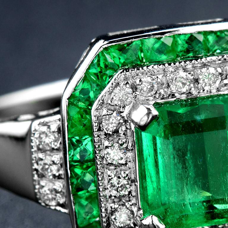 Women's Certified 1.35 Carat Natural Emerald Diamond Cocktail Ring