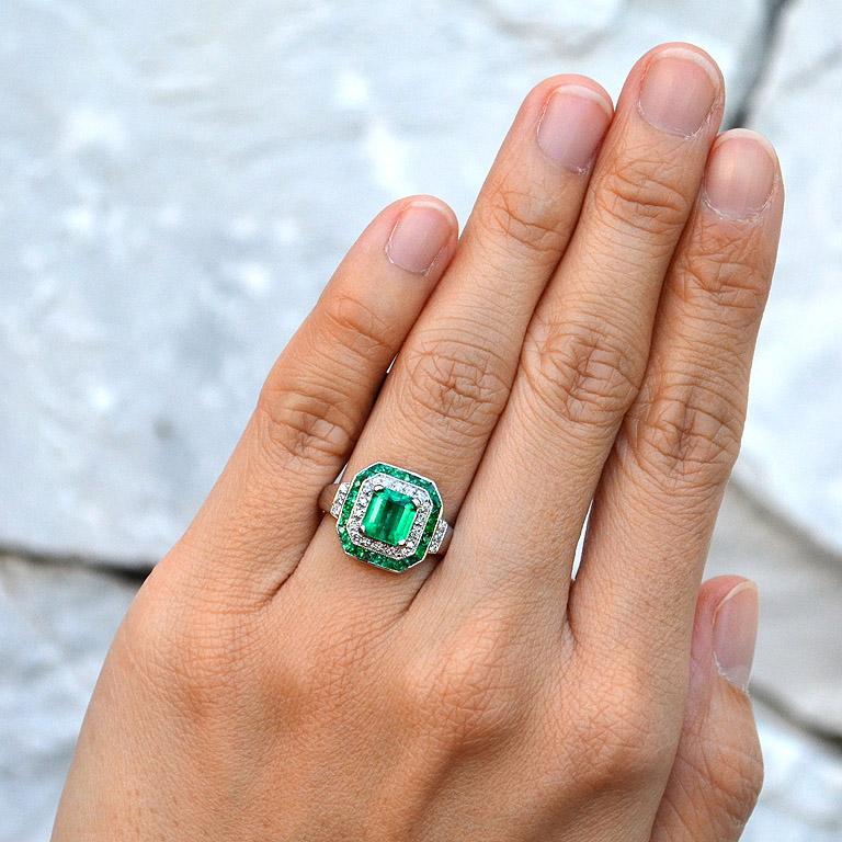 Certified 1.35 Carat Natural Emerald Diamond Cocktail Ring 2