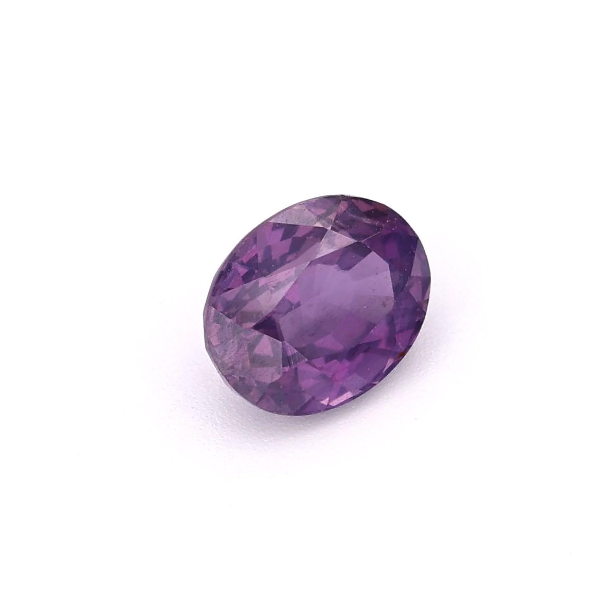 Certified 1.35 carat Purple Sapphire Oval Shape Ceylon Origin Ring Stone For Sale 5