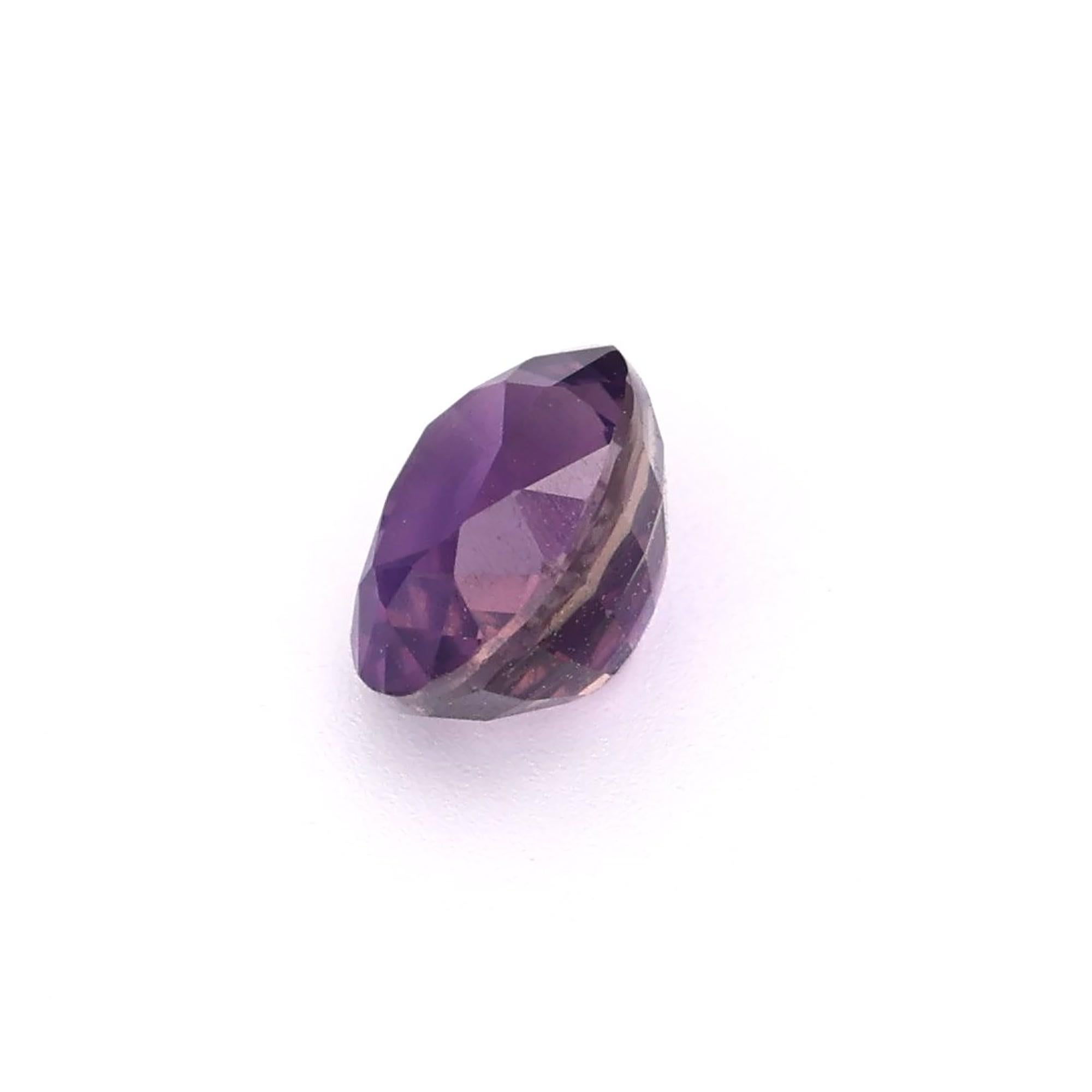 Certified 1.35 carat Purple Sapphire Oval Shape Ceylon Origin Ring Stone In New Condition For Sale In Makola, LK