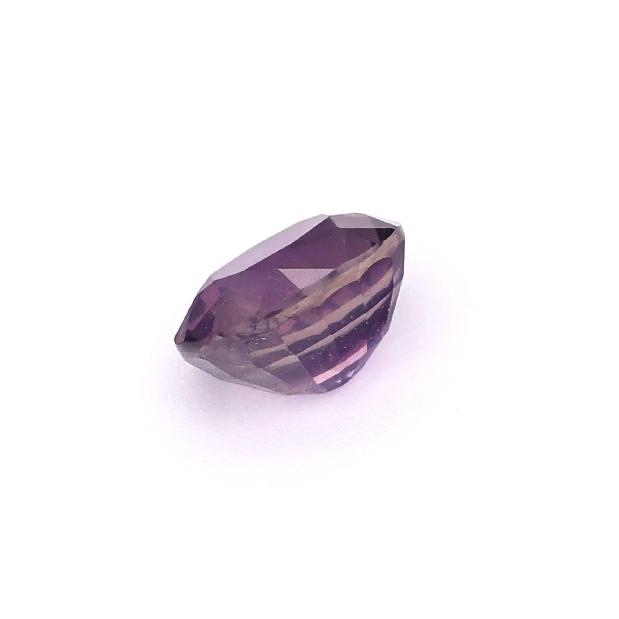 Women's or Men's Certified 1.35 carat Purple Sapphire Oval Shape Ceylon Origin Ring Stone For Sale