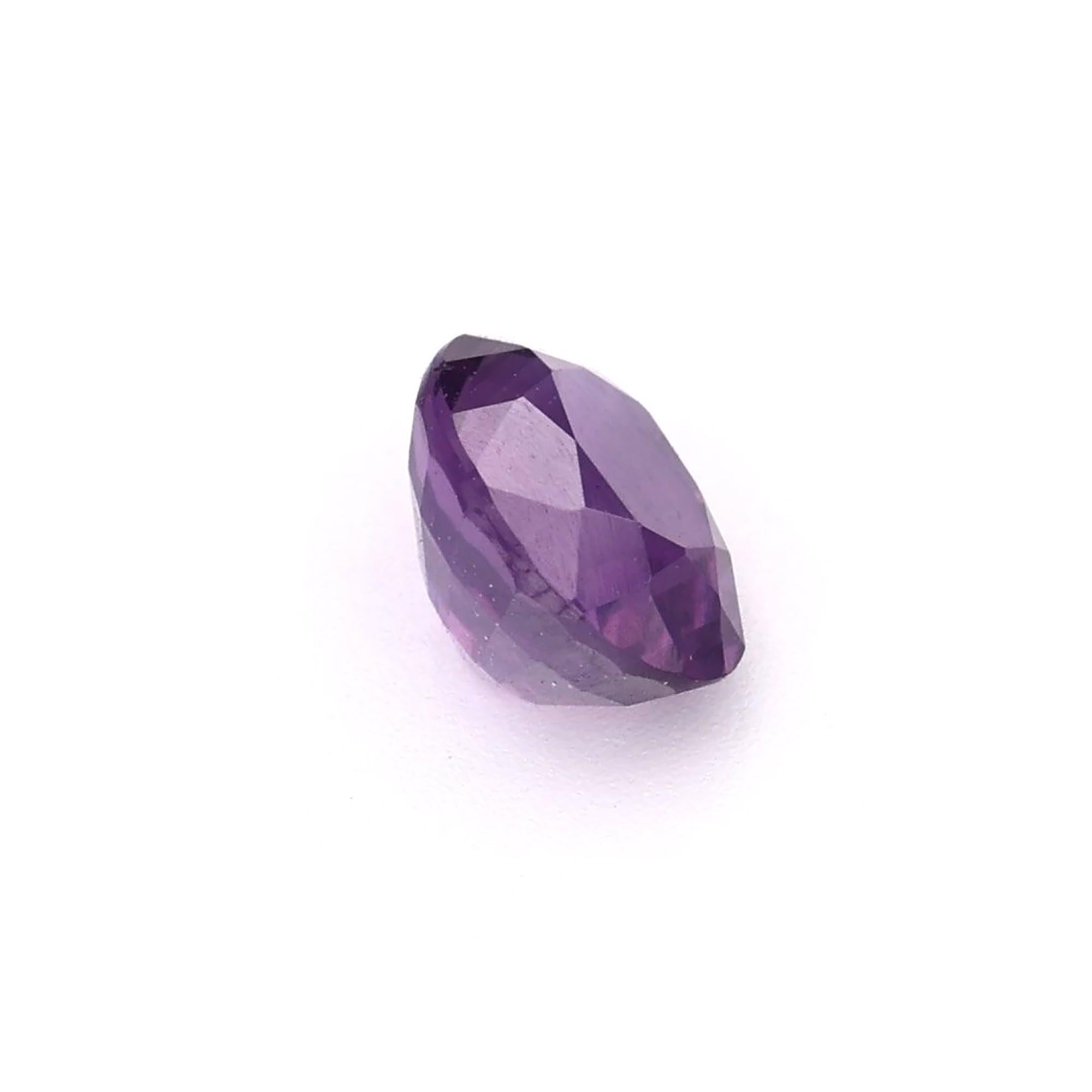 Certified 1.35 carat Purple Sapphire Oval Shape Ceylon Origin Ring Stone For Sale 3