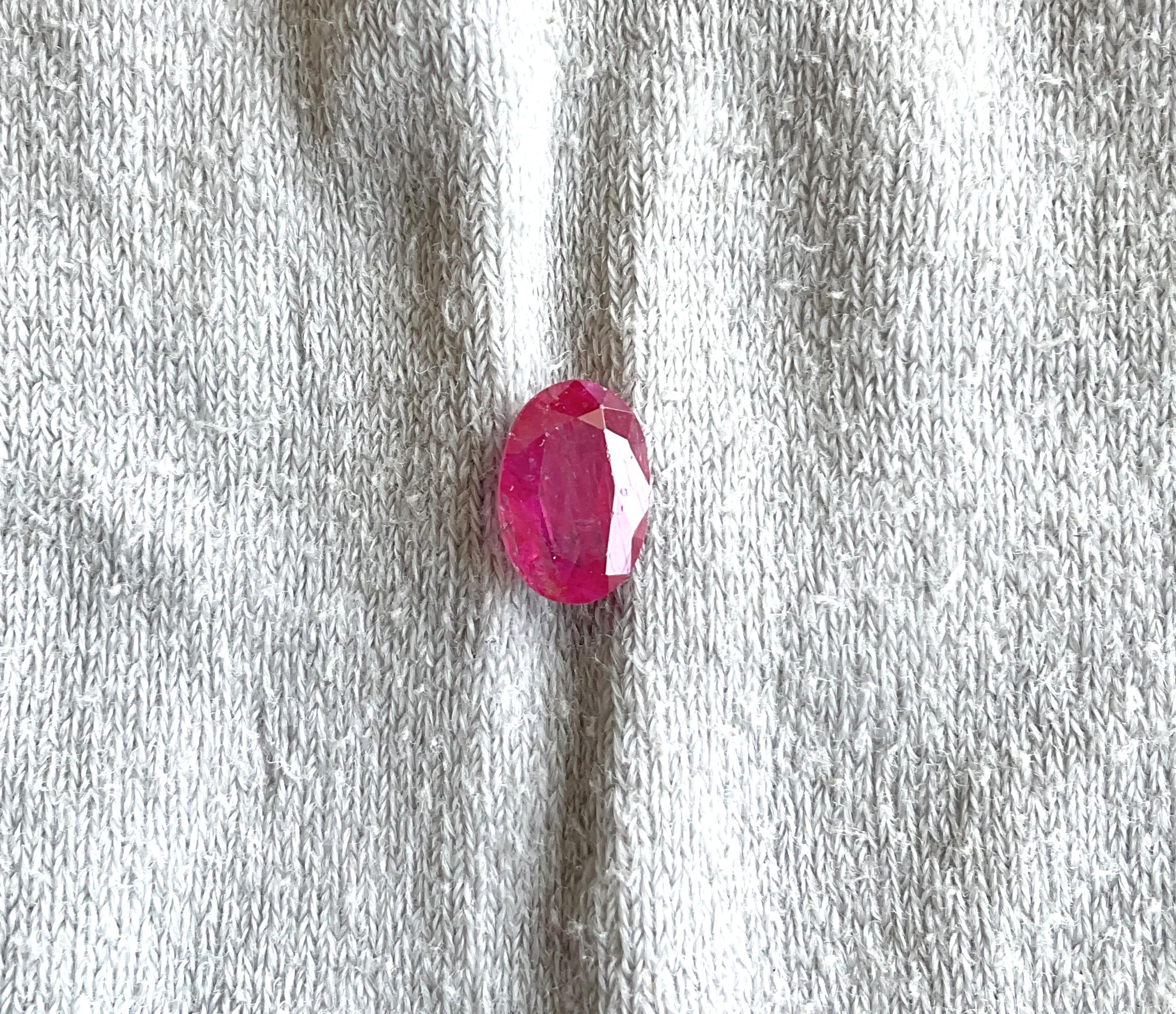 Art Deco Certified 1.36 Carats Mozambique Ruby Oval Faceted Cut stone No Heat Natural Gem For Sale
