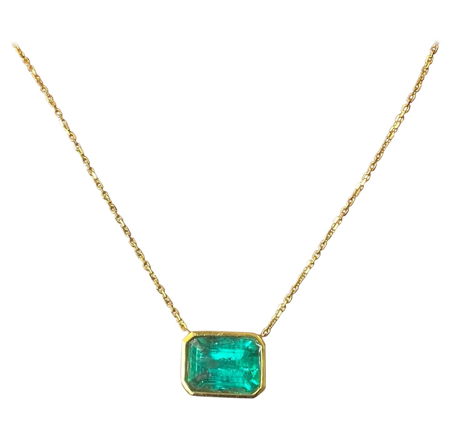 Certified 1.37 Carat Emerald Cut Colombian Emerald Pendant Chain Necklace
