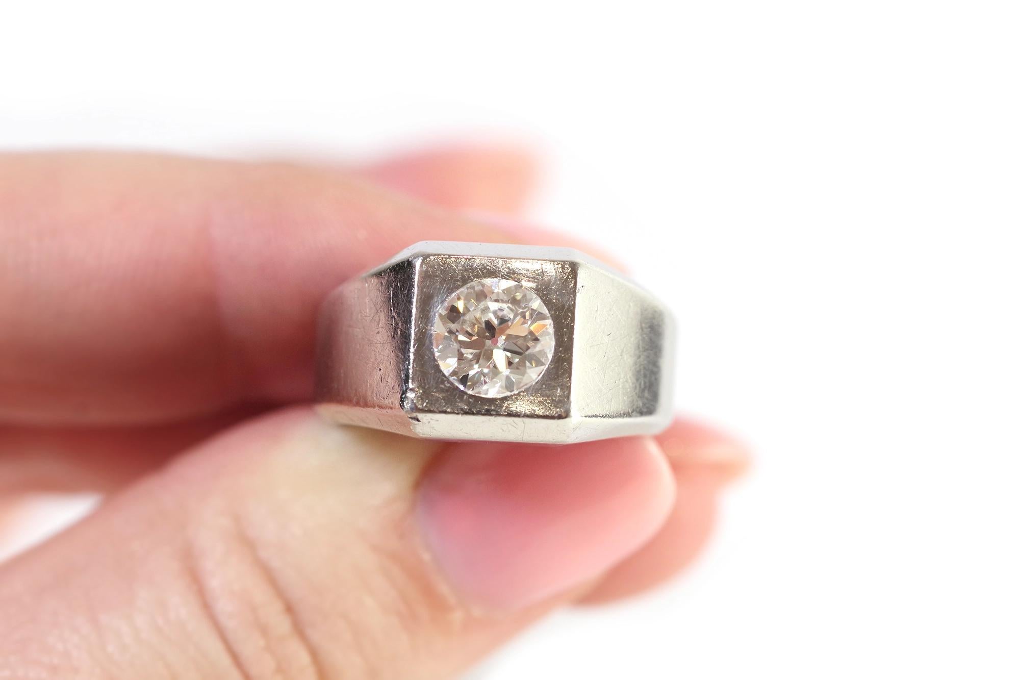 Anillo de sello de diamantes en platino Art Déco certificado de 1,39 quilates Art Decó en venta