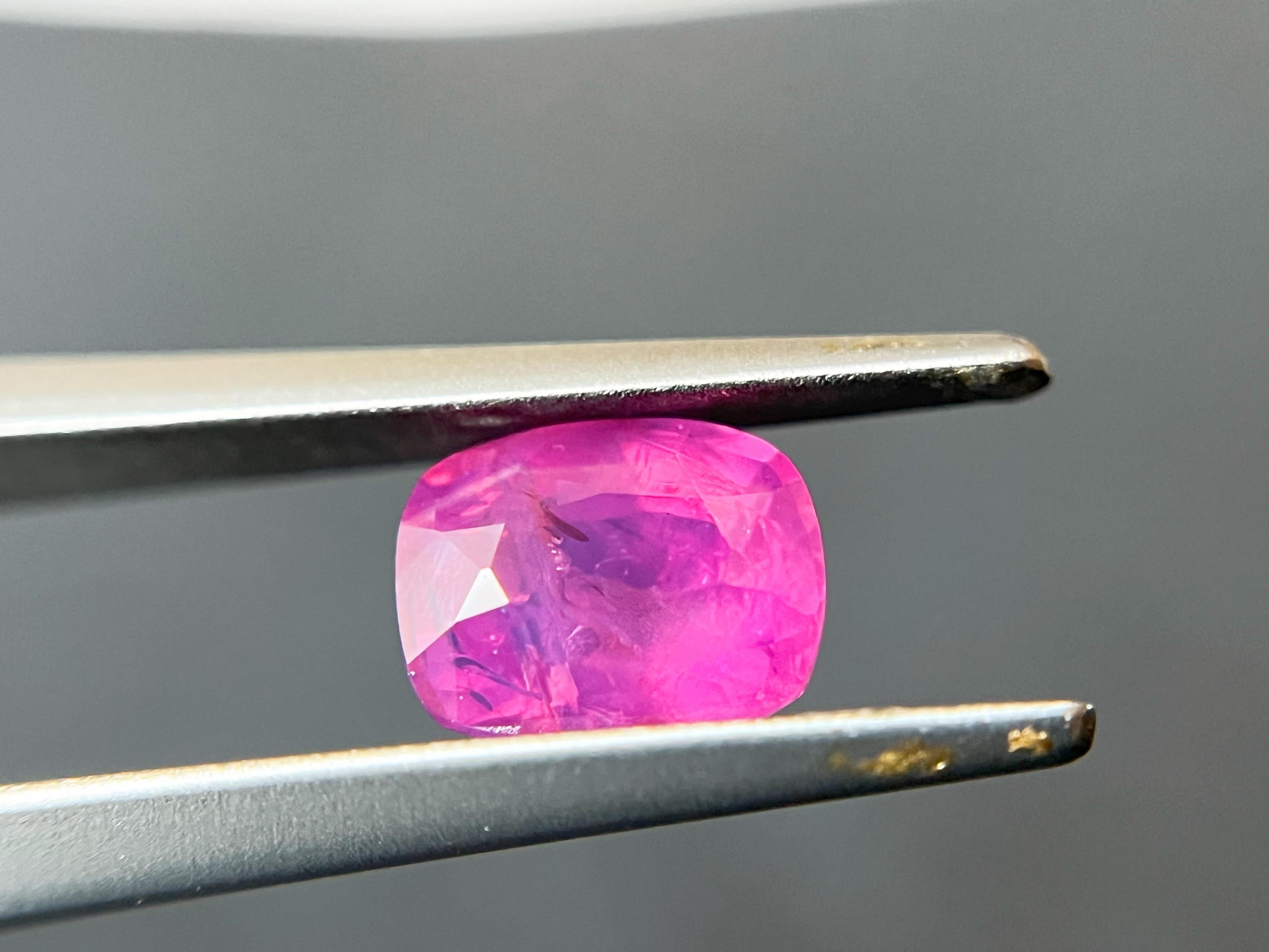 Modern Certified 1.4 Carat Natural Vivid Pink Cushion Mixed Eye Clean Pink Sapphire For Sale