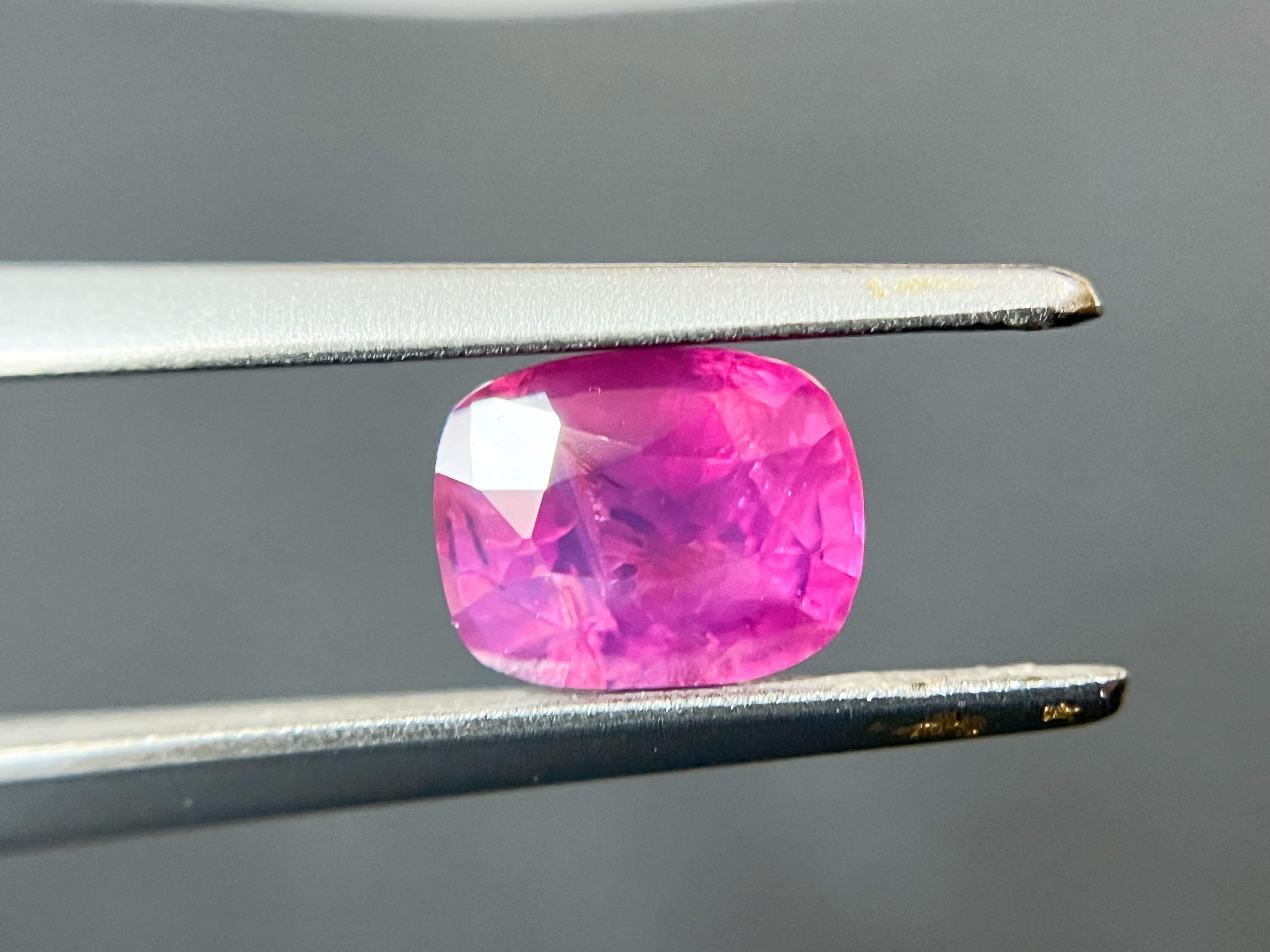 Cushion Cut Certified 1.4 Carat Natural Vivid Pink Cushion Mixed Eye Clean Pink Sapphire For Sale