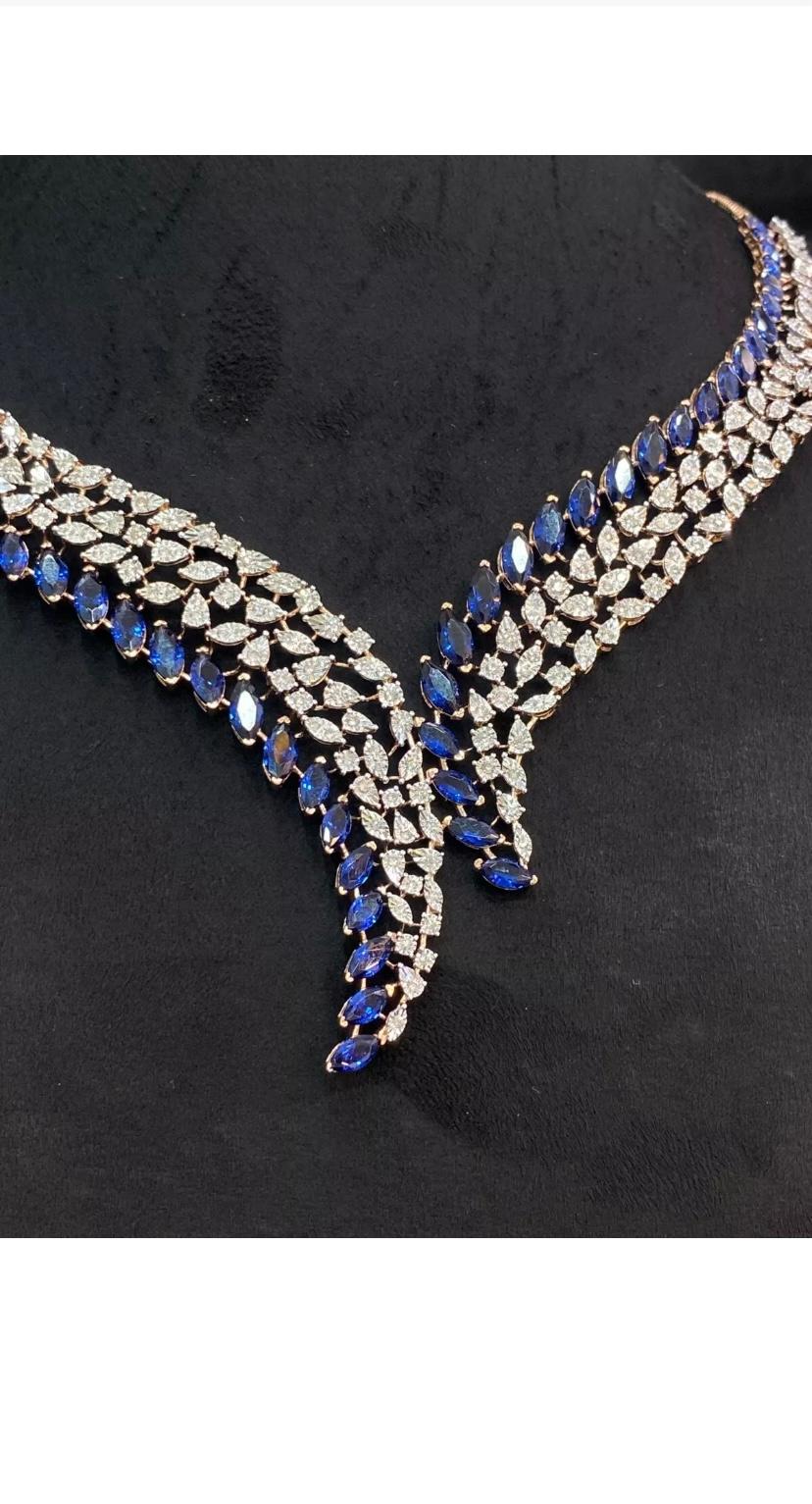 Certified 14.00 Carat Blue Sapphire 2.40 Carat Diamonds Gold Necklace For Sale 2