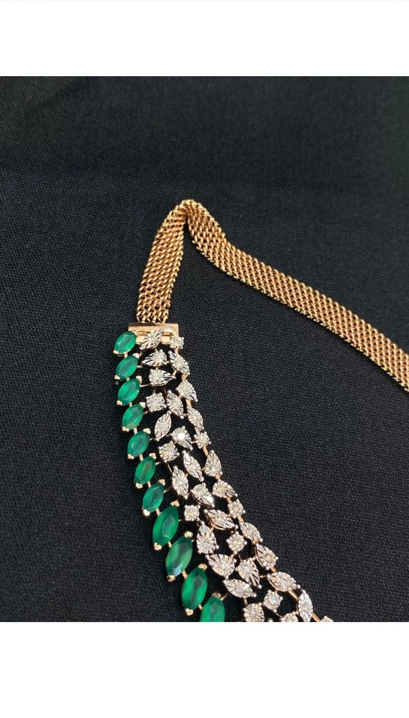 Certified 14.00 Carat Emeralds 2.40 Carat Diamonds Gold Necklace For Sale 6