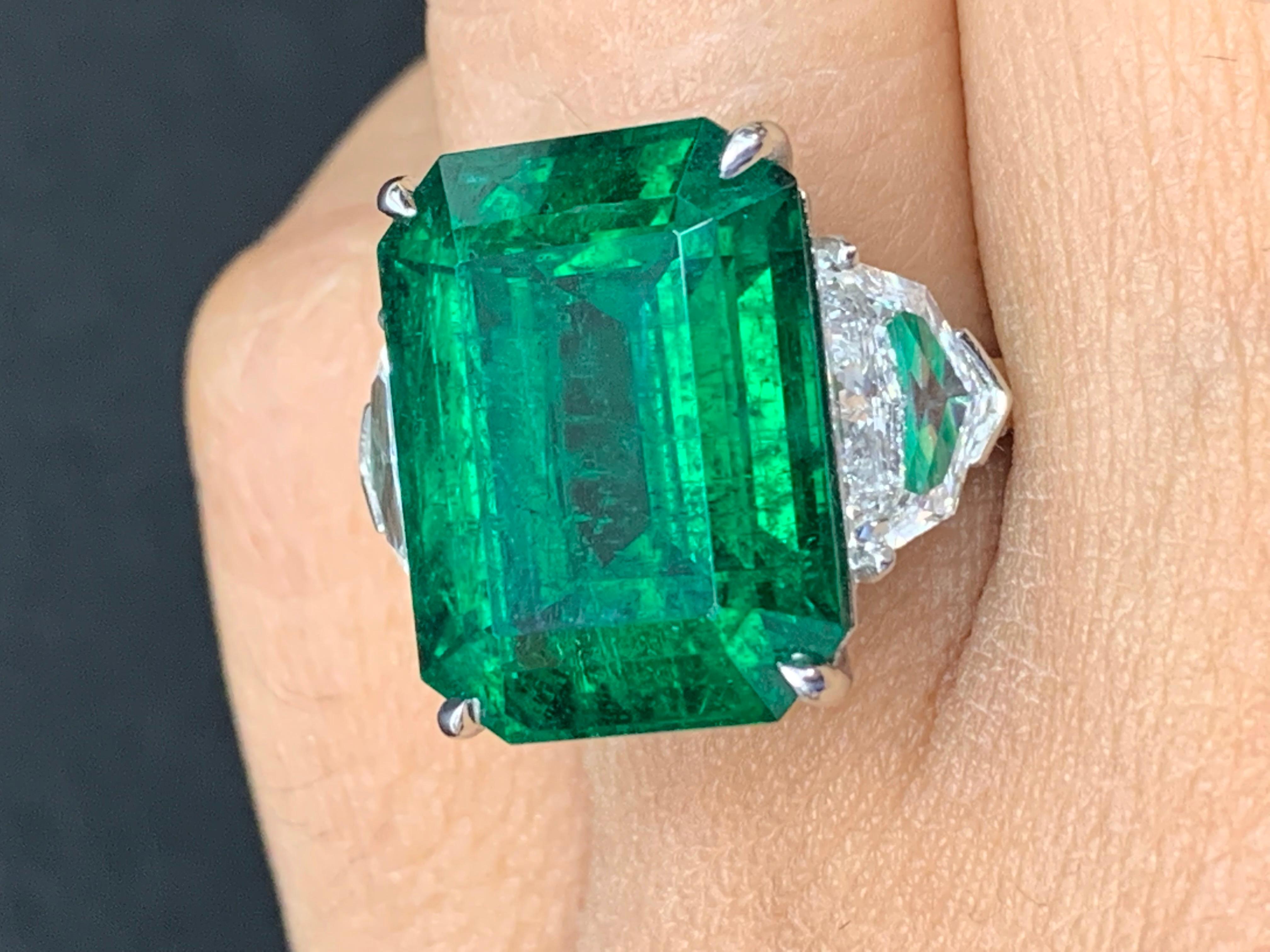 Emerald Cut Certified 14.01 Carat Emerald cut Emerald and Diamond 3 Stone Engagement Ring