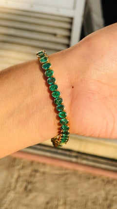 Certified 14.15 Carat Emerald Gemstone Tennis Bracelet in 18K Yellow Gold