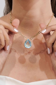 Collier avec pendentif « paperclip » en aigue-marine certifiée de 14,22 carats et diamants, en or 14 carats