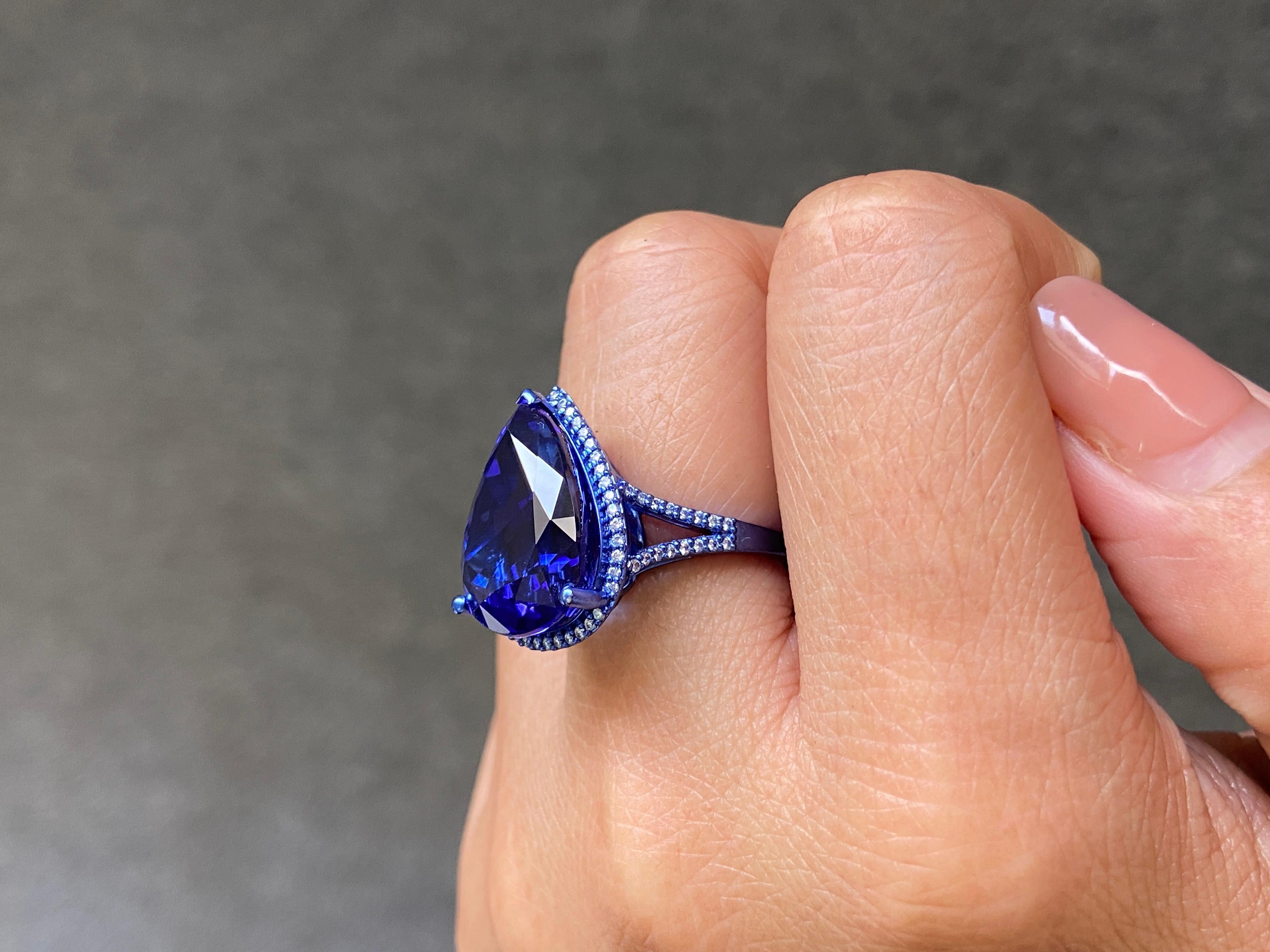 Zertifizierter 14,55 Karat Tansanit und Diamant-Cocktailring aus 18 Karat Weißgold im Angebot 5
